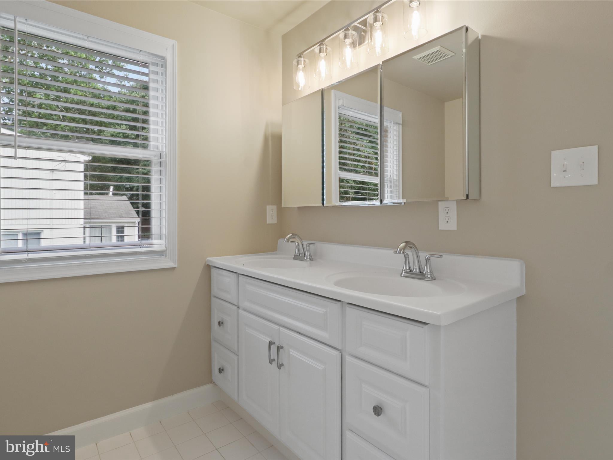 ROBERTS PLACE - Residential