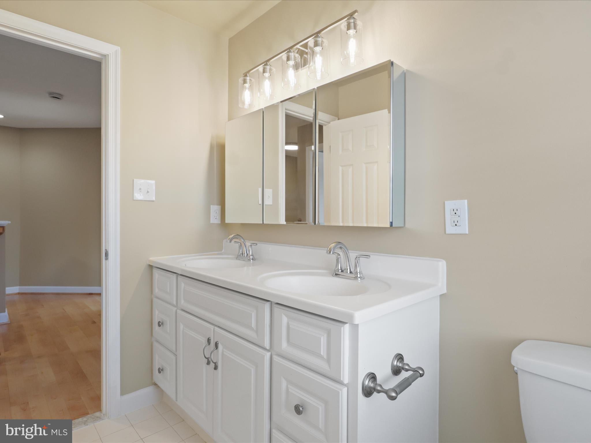 ROBERTS PLACE - Residential