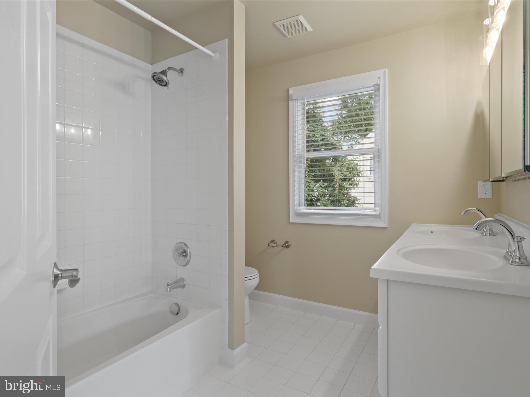 ROBERTS PLACE - Residential