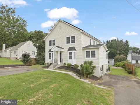 4415 Roberts Avenue, Annandale, VA MLS: VAFX2257208