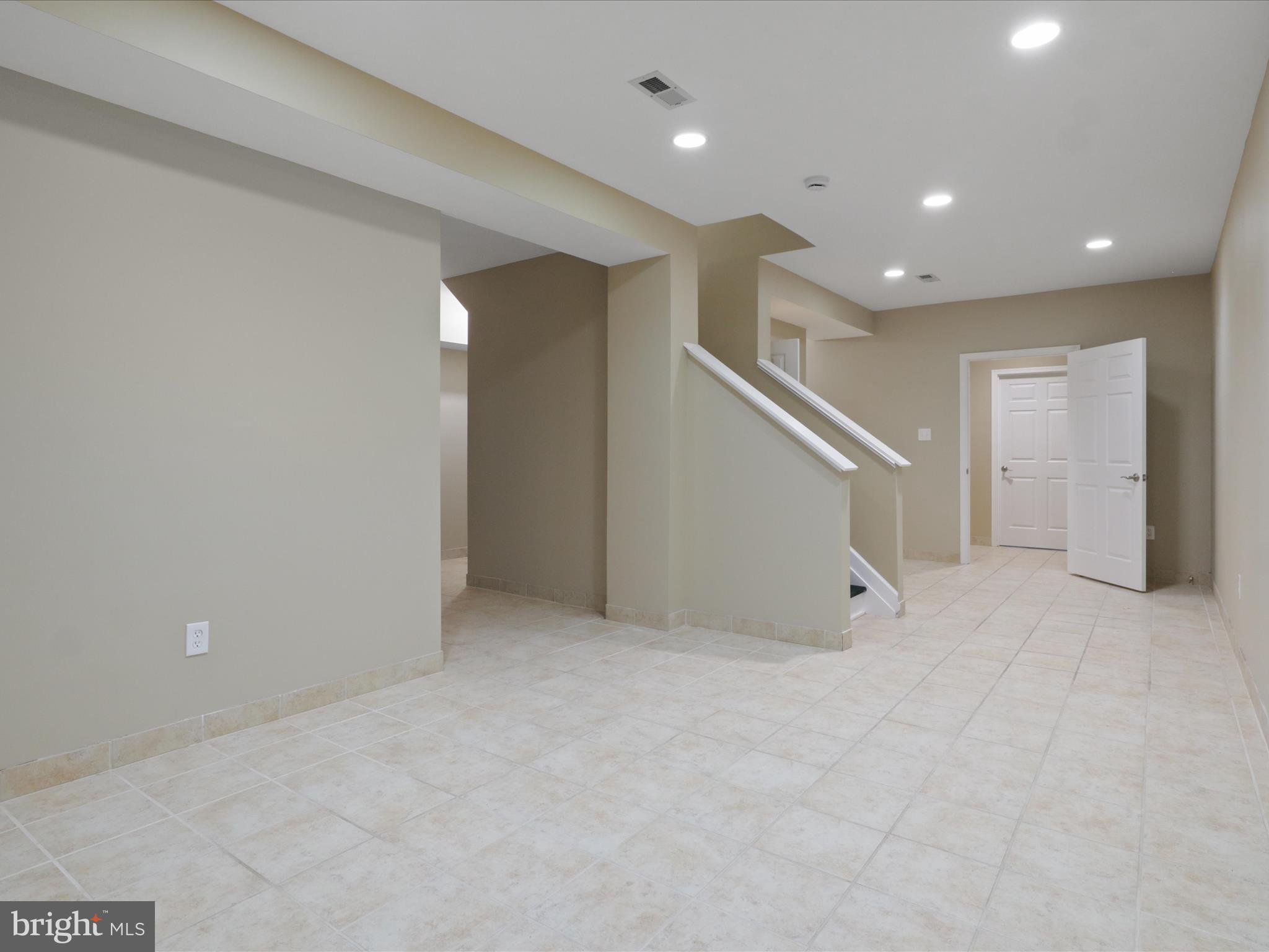 ROBERTS PLACE - Residential