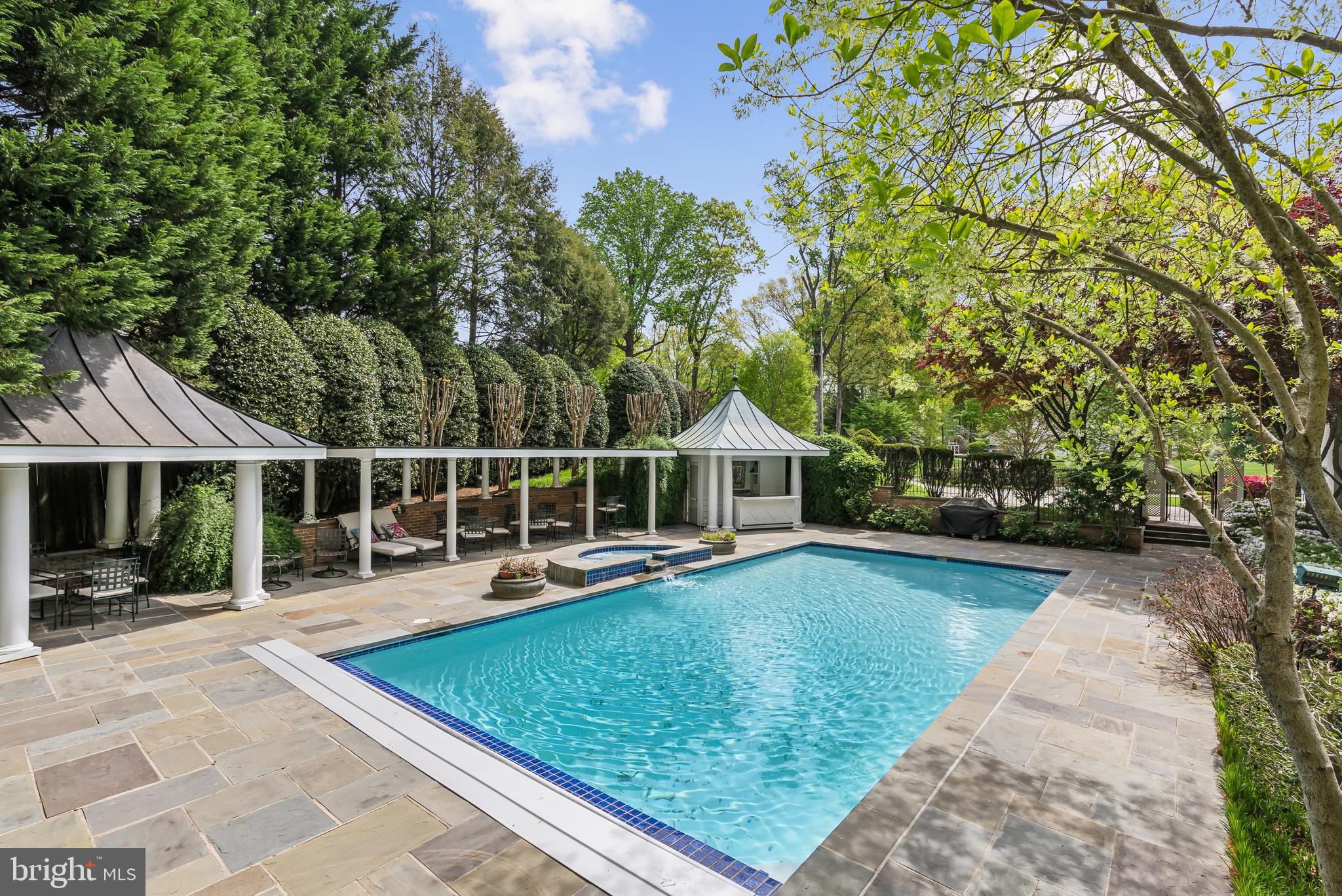 OLDE SWINKS MILL ESTATES - Residential