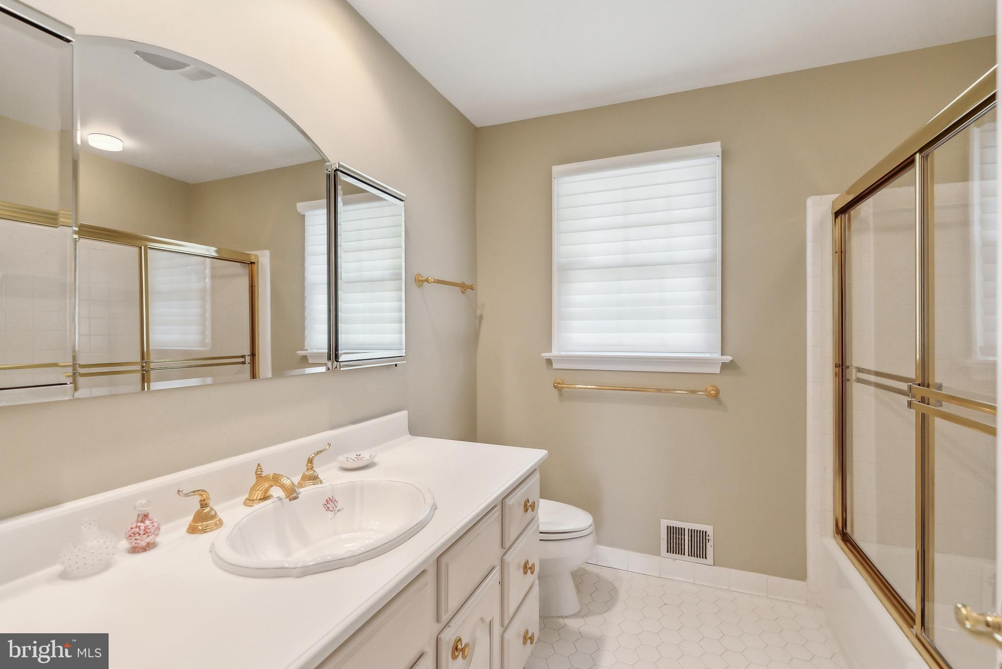 OLDE SWINKS MILL ESTATES - Residential