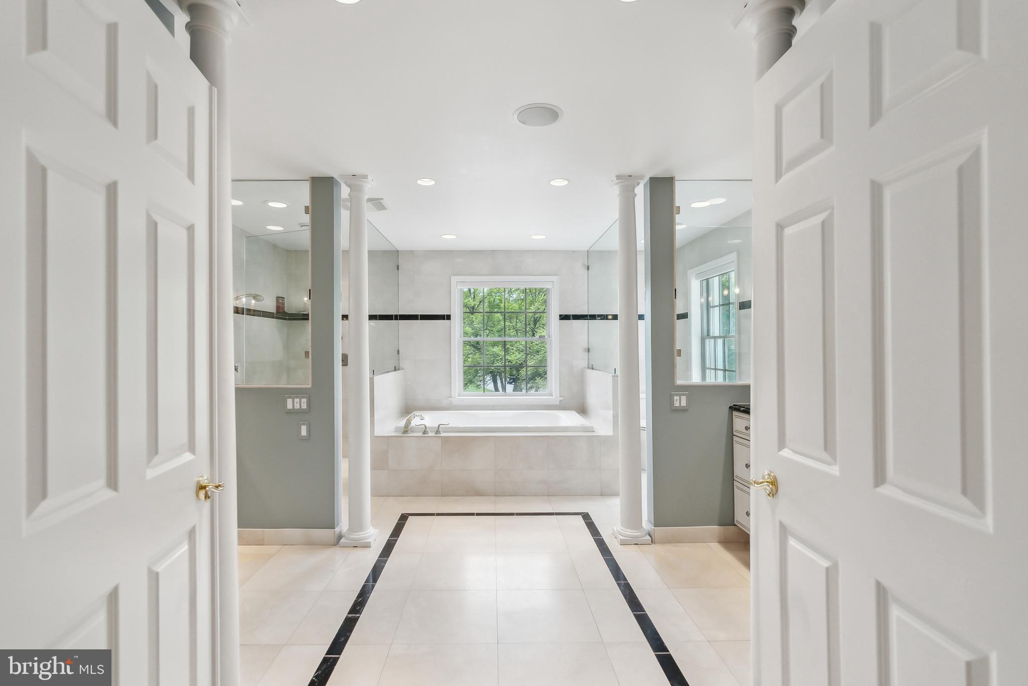 OLDE SWINKS MILL ESTATES - Residential