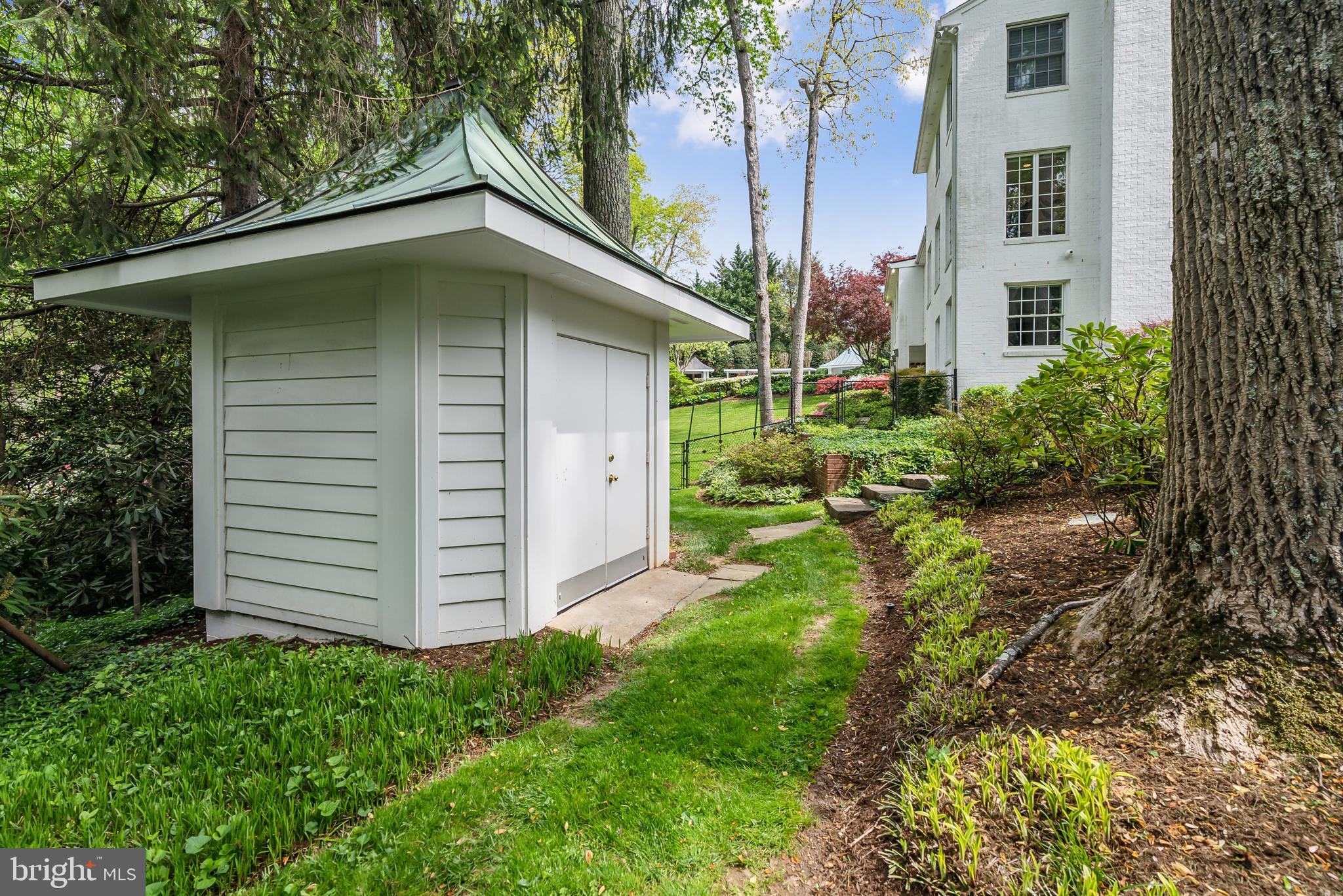 OLDE SWINKS MILL ESTATES - Residential