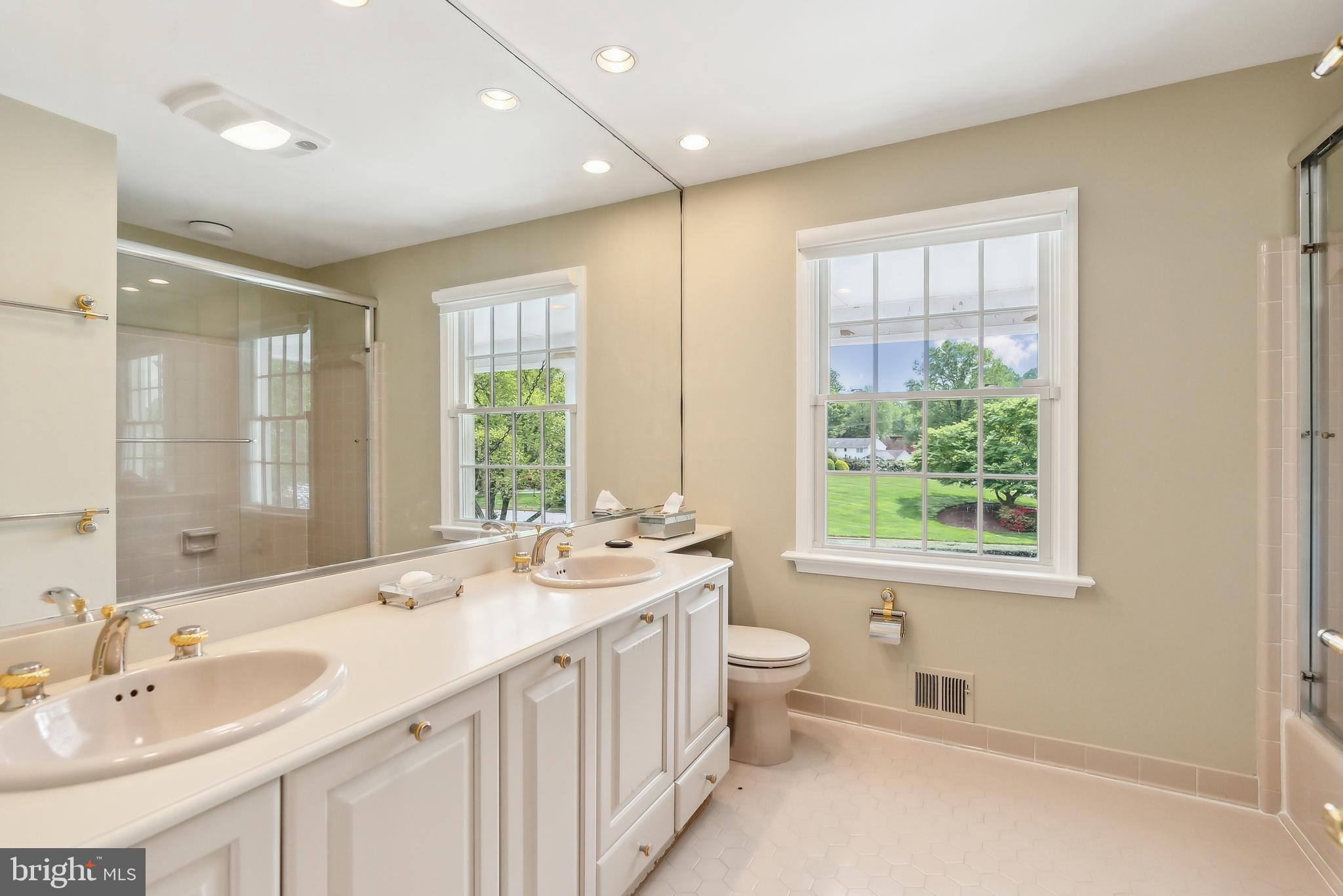 OLDE SWINKS MILL ESTATES - Residential