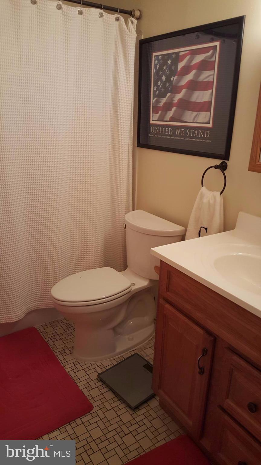 BAY HILLS - Residential Lease