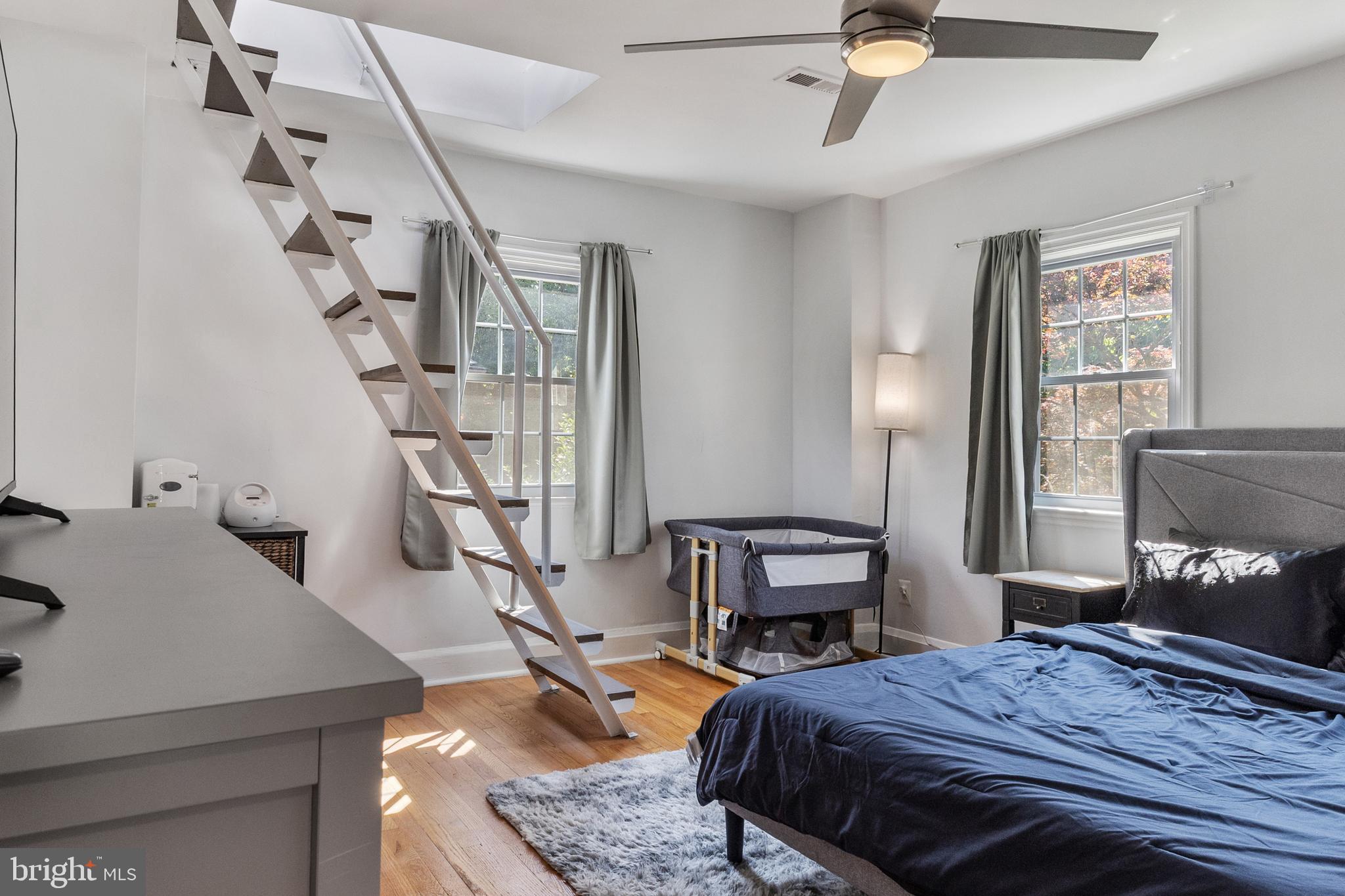 TEN HILLS - Residential