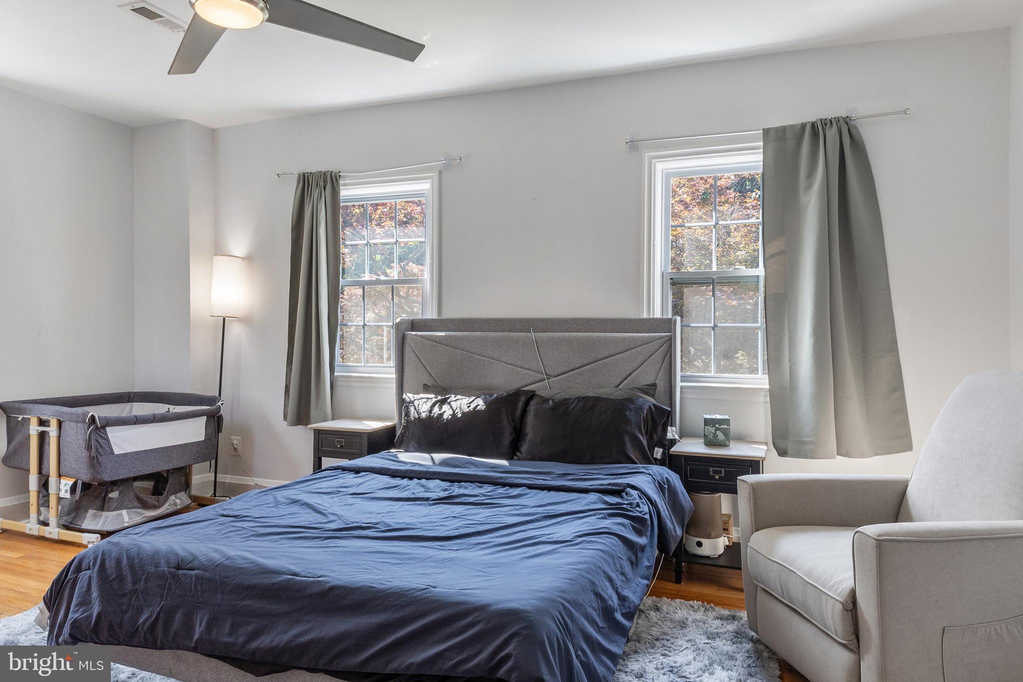 TEN HILLS - Residential