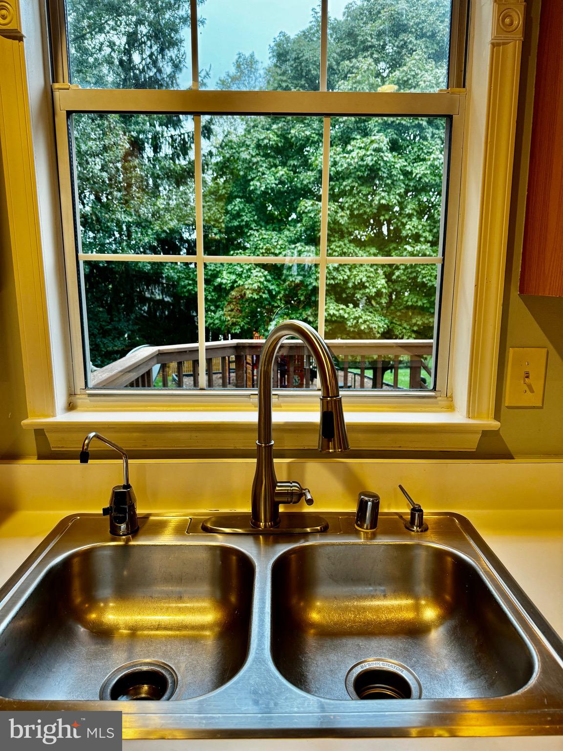 GREAT FALLS CHASE - Residential Lease