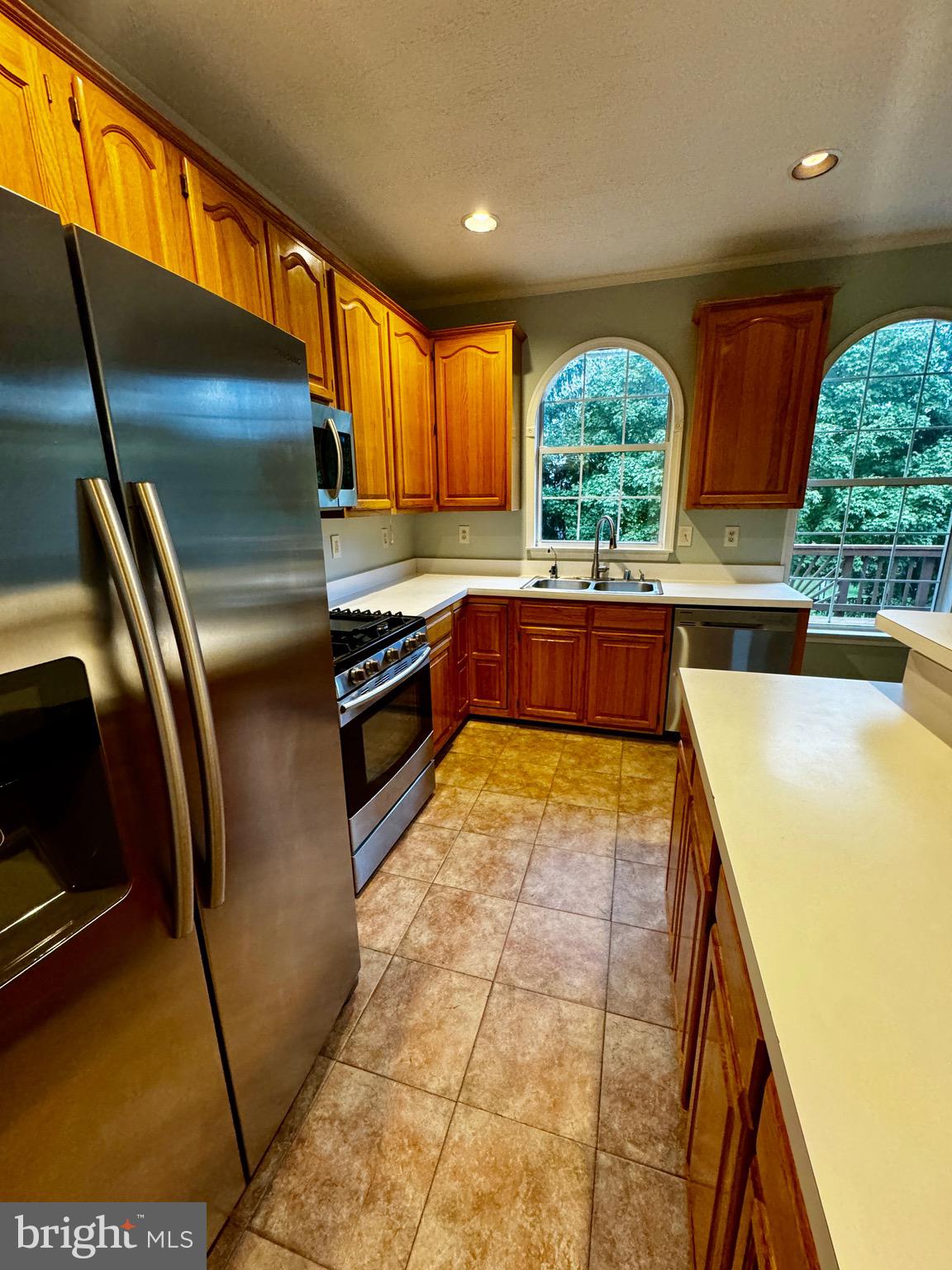 GREAT FALLS CHASE - Residential Lease