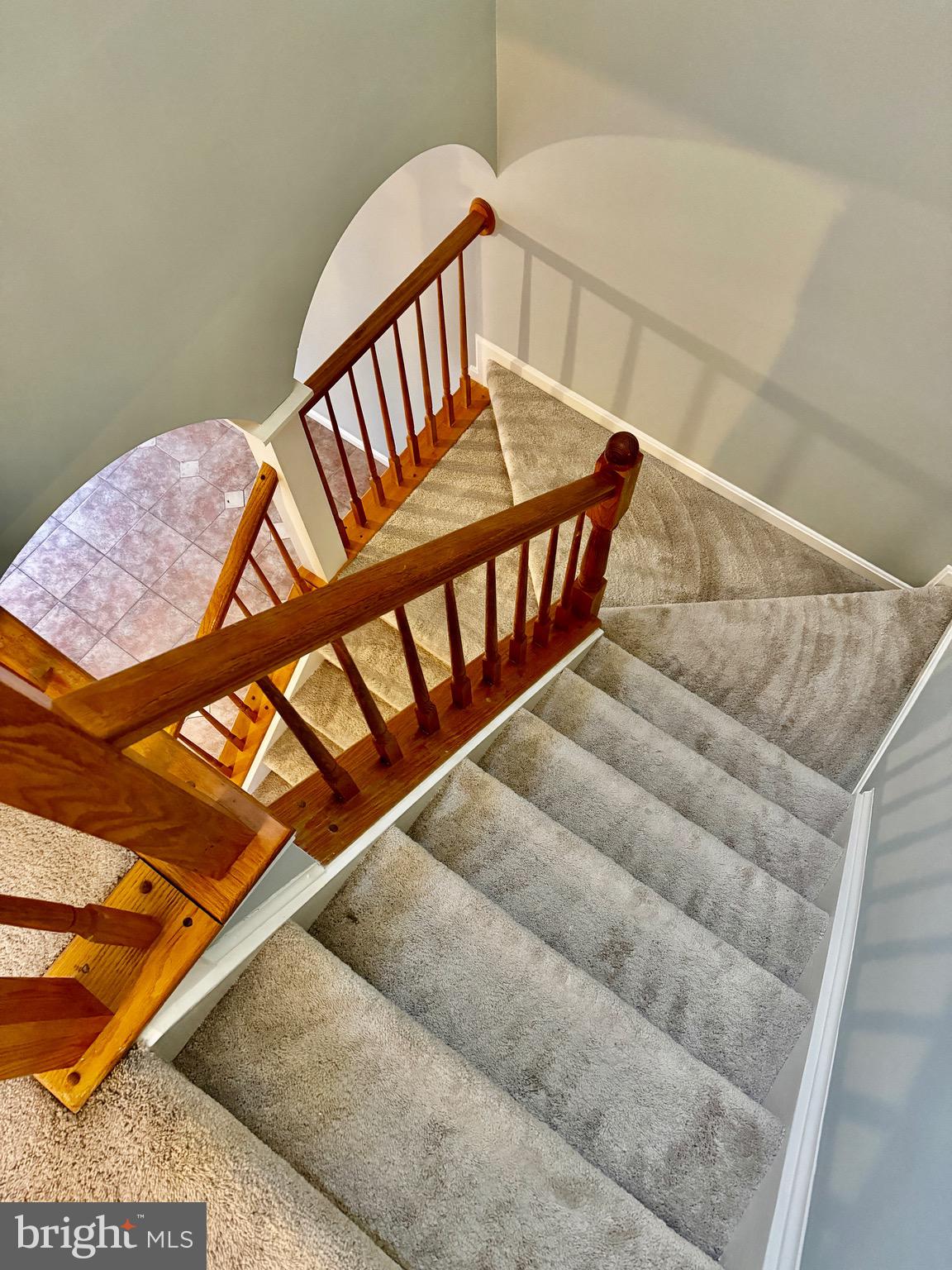 GREAT FALLS CHASE - Residential Lease