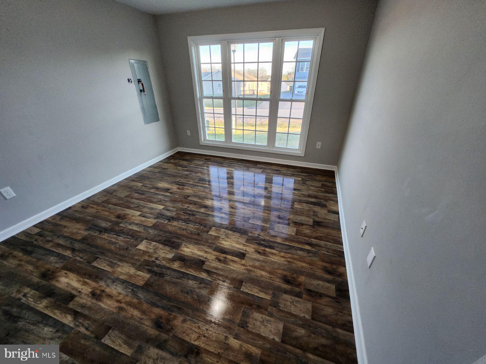 PEBBLE RIDGE - Residential Lease