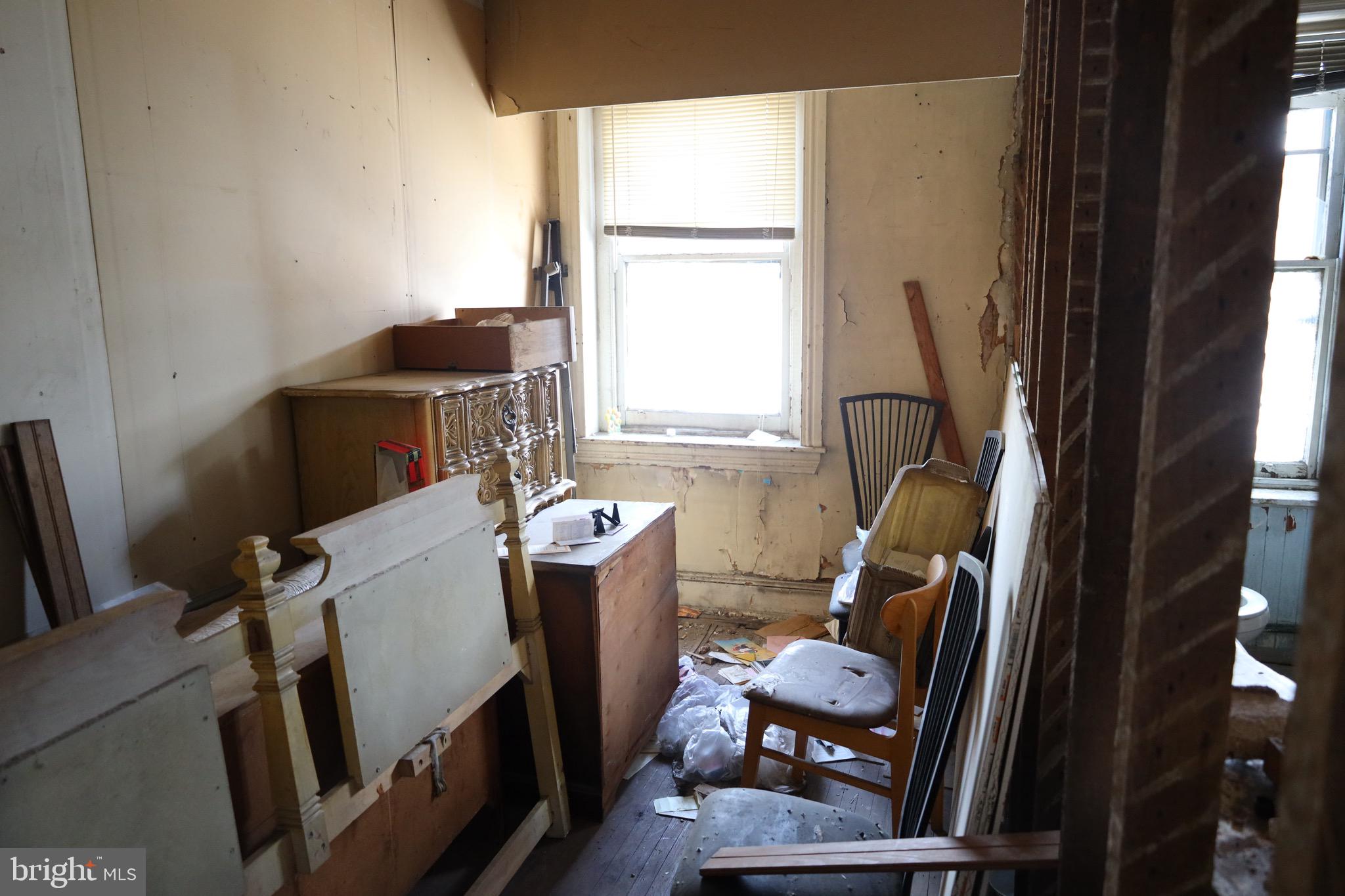 WEST PHILADELPHIA - Commercial Sale