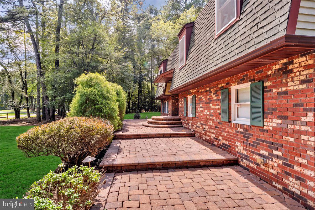 5 BIRCH DRIVE