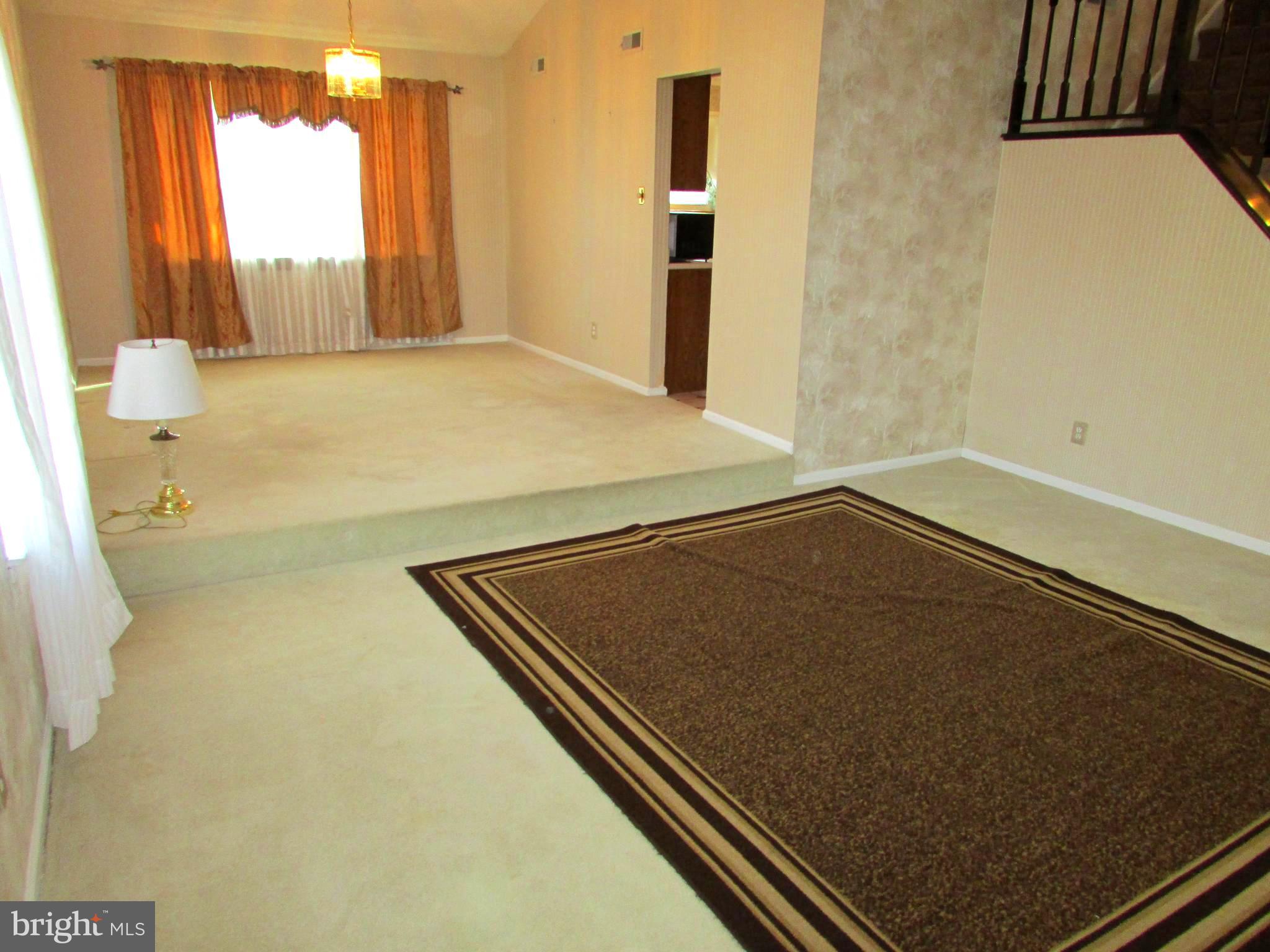 VILLAGE GREENE - Residential