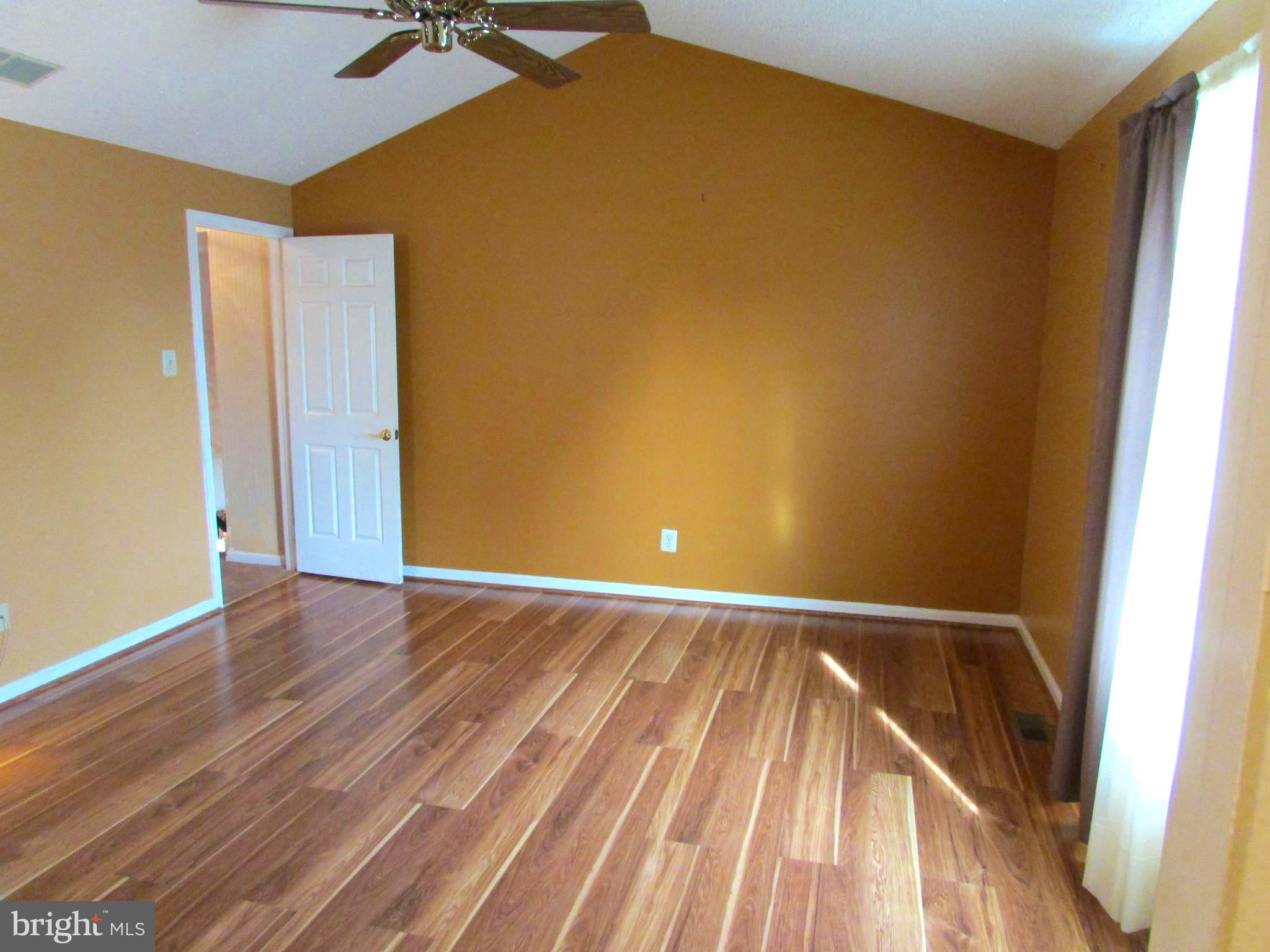 VILLAGE GREENE - Residential