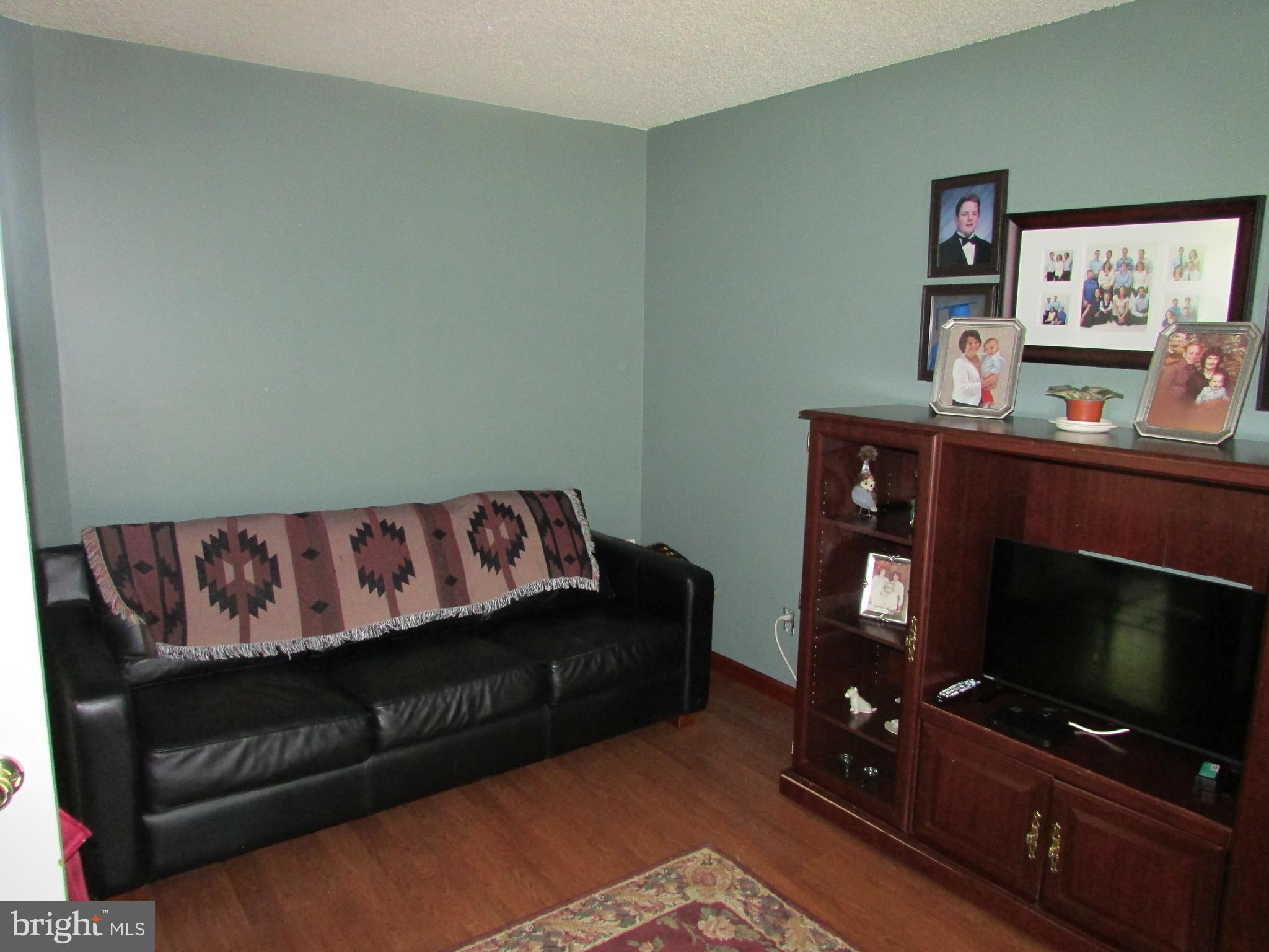 VILLAGE GREENE - Residential