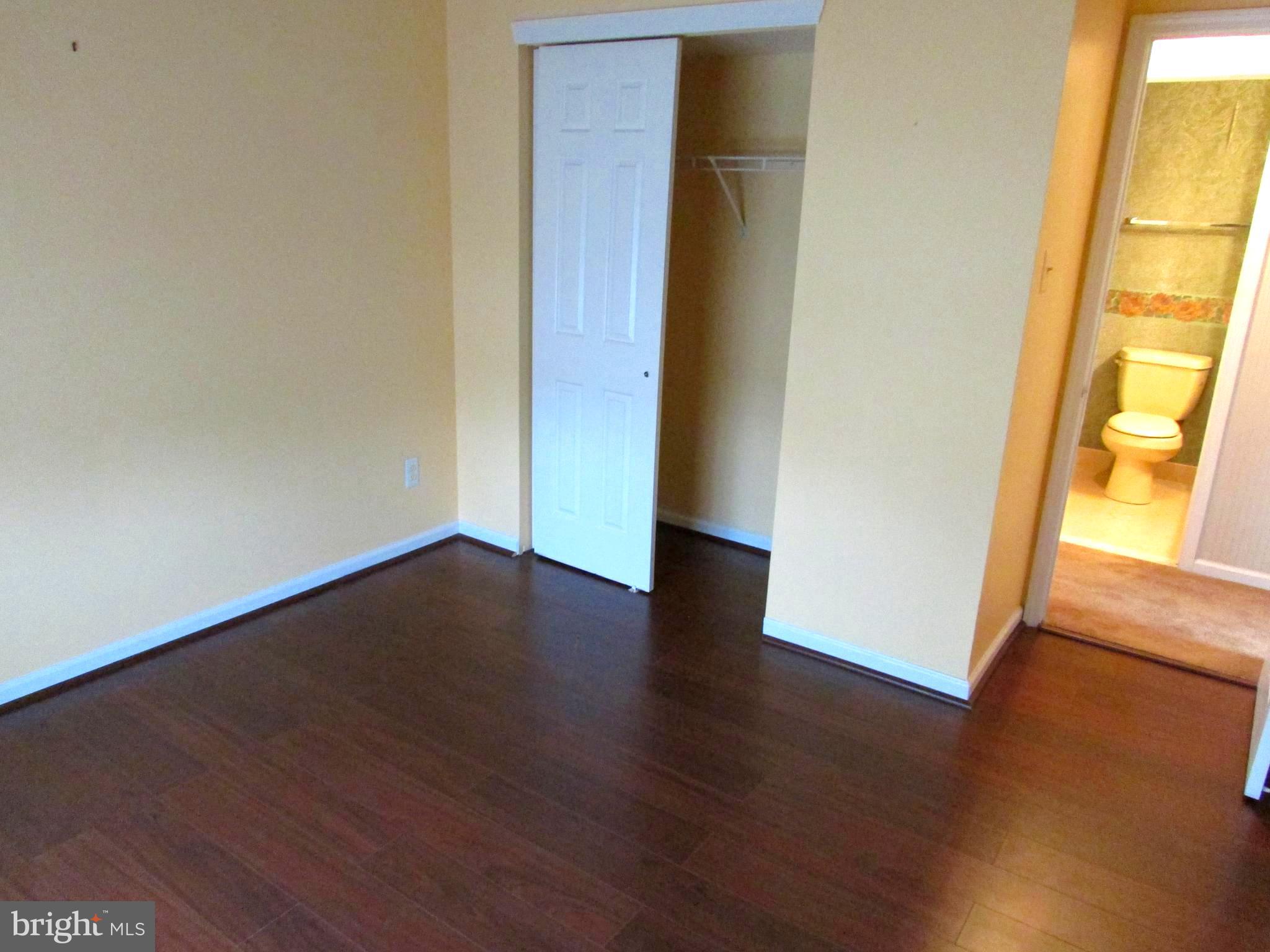 VILLAGE GREENE - Residential