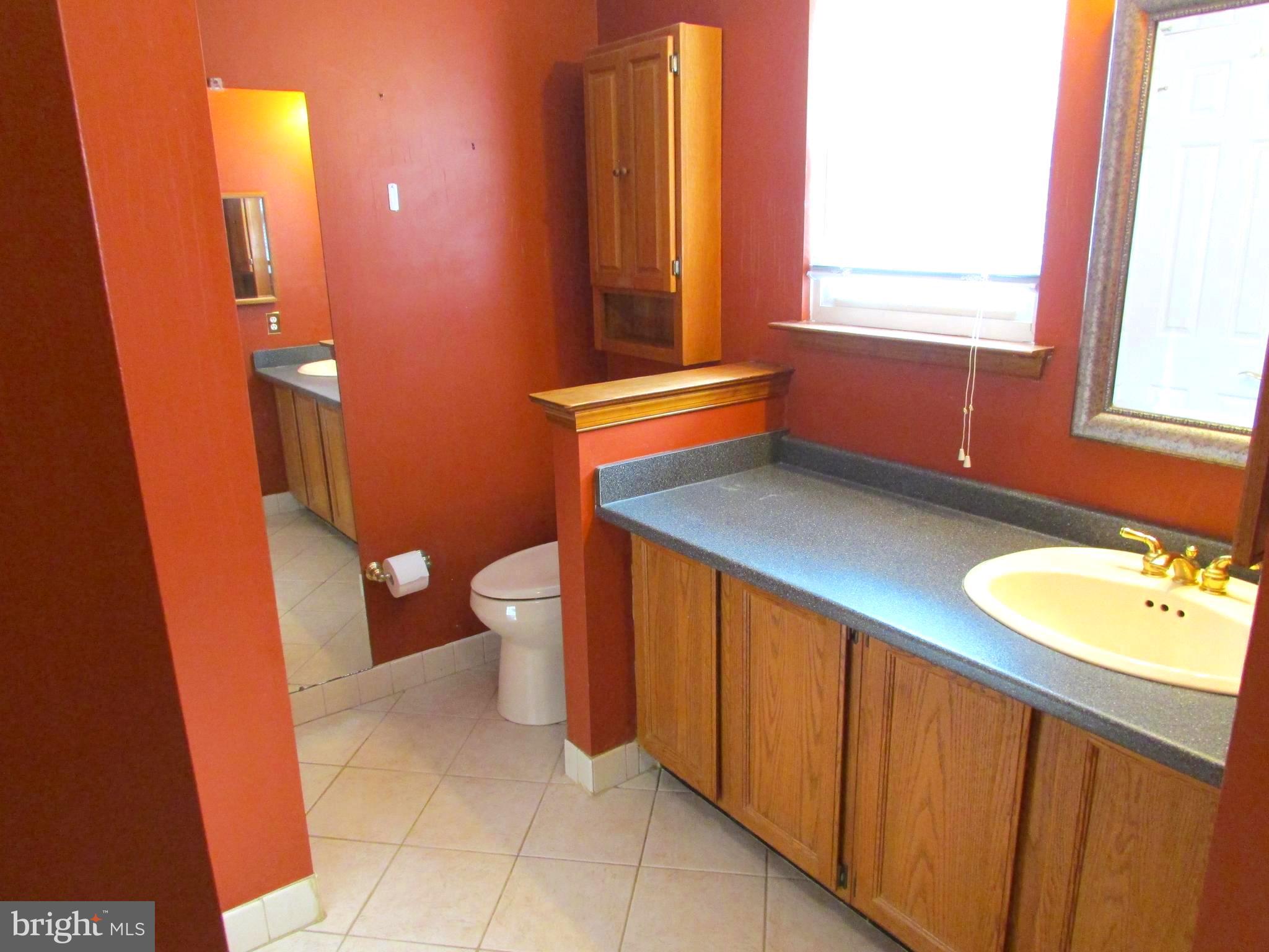 VILLAGE GREENE - Residential