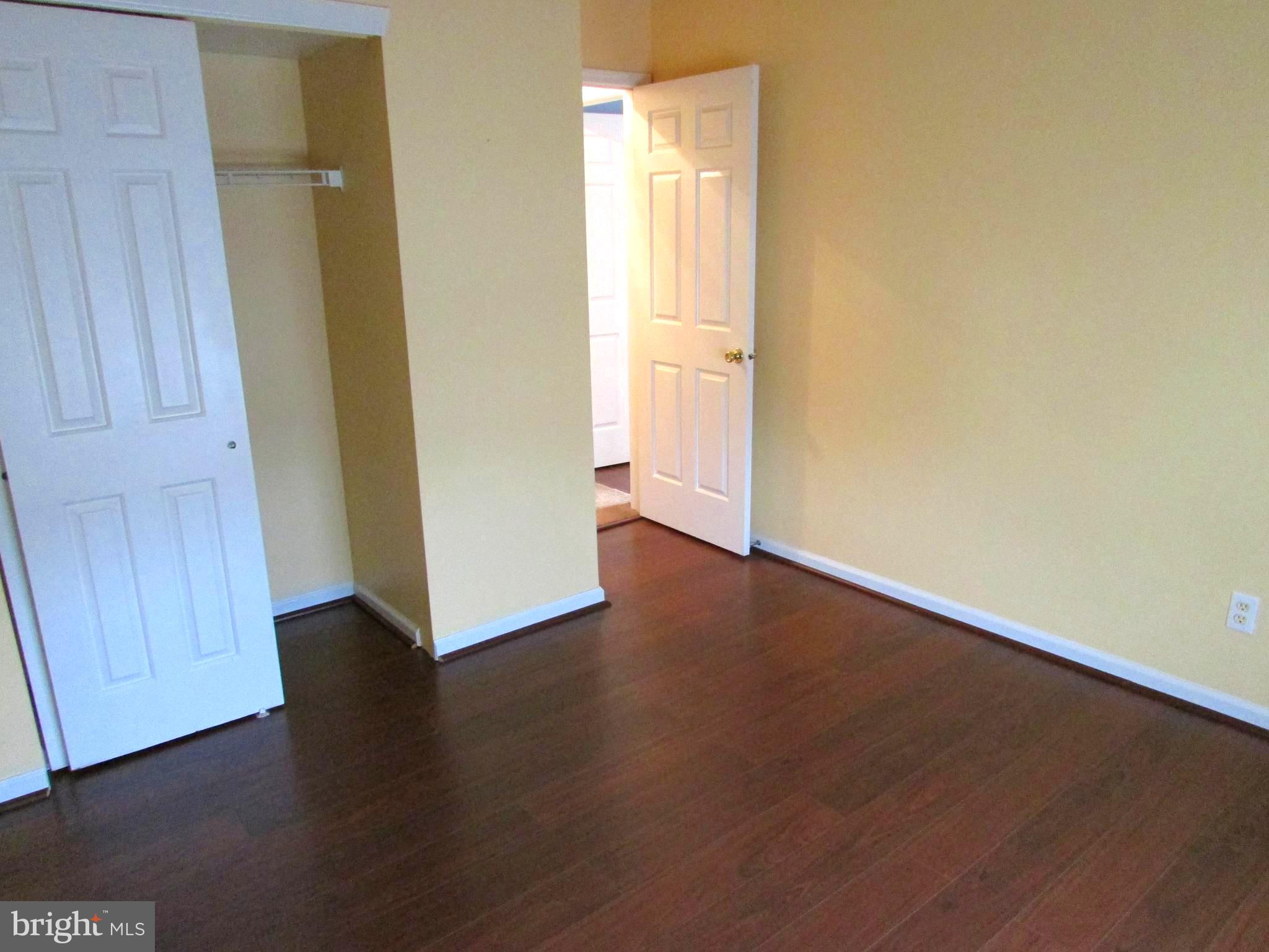 VILLAGE GREENE - Residential