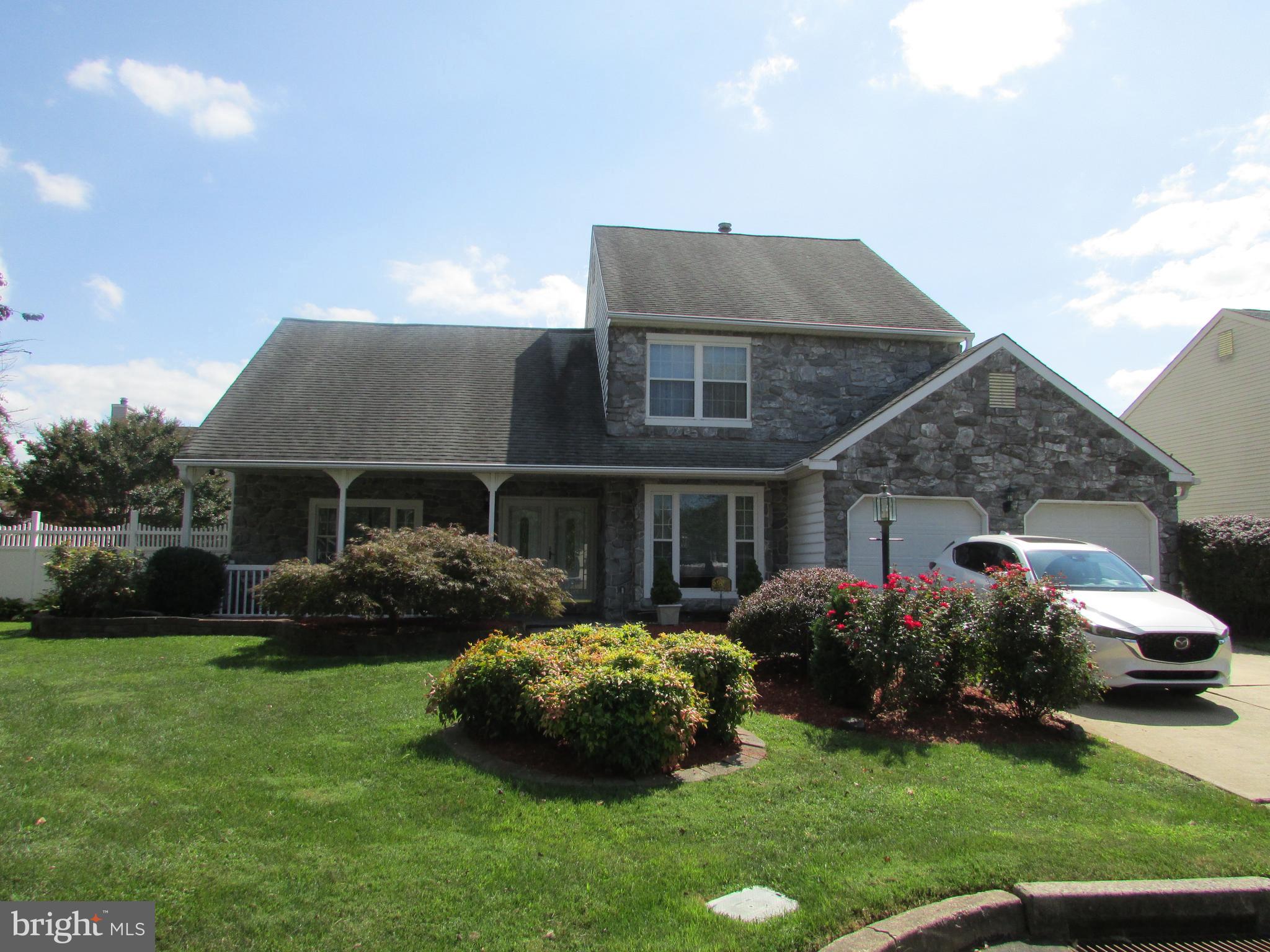 VILLAGE GREENE - Residential