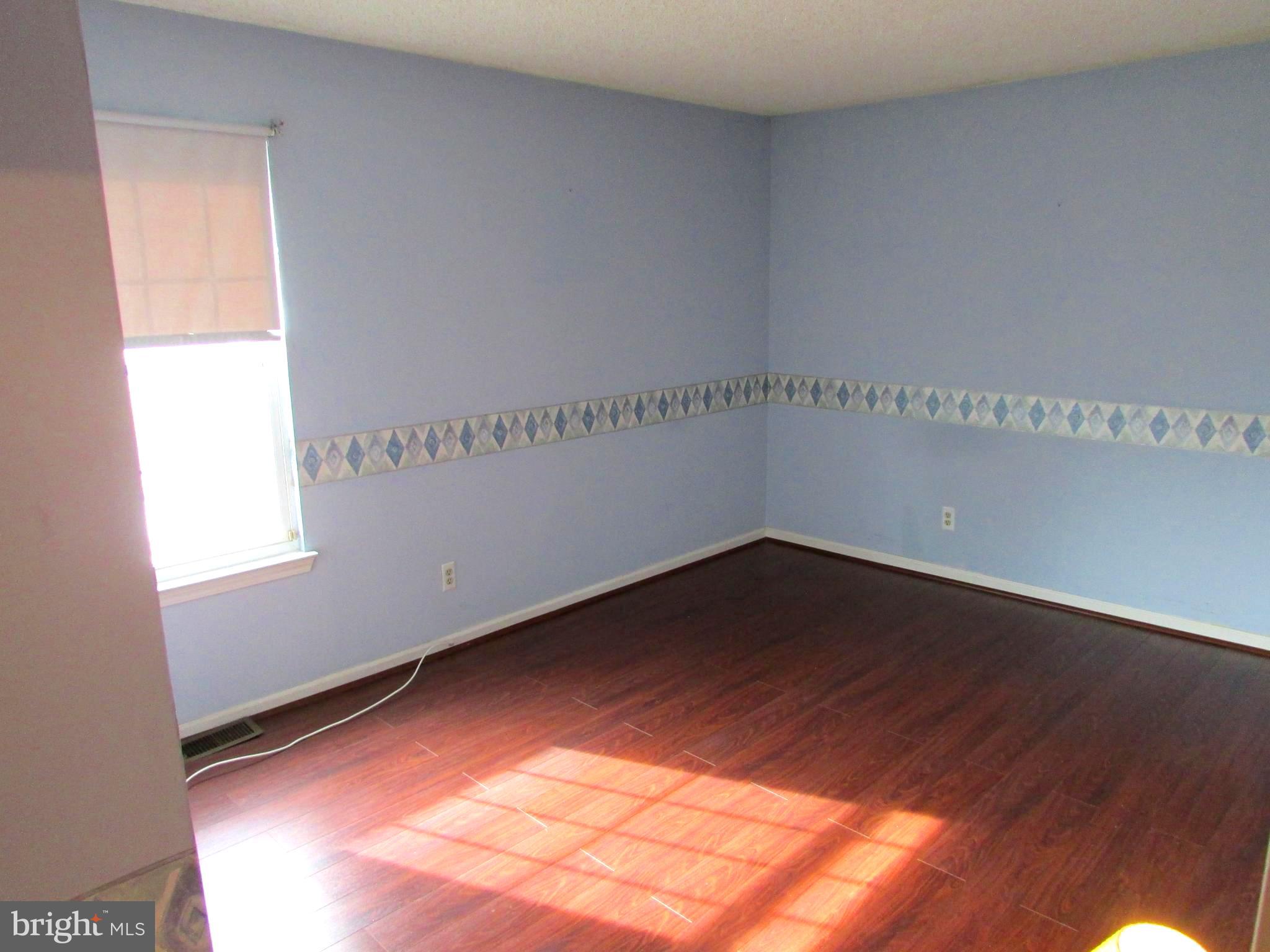 VILLAGE GREENE - Residential