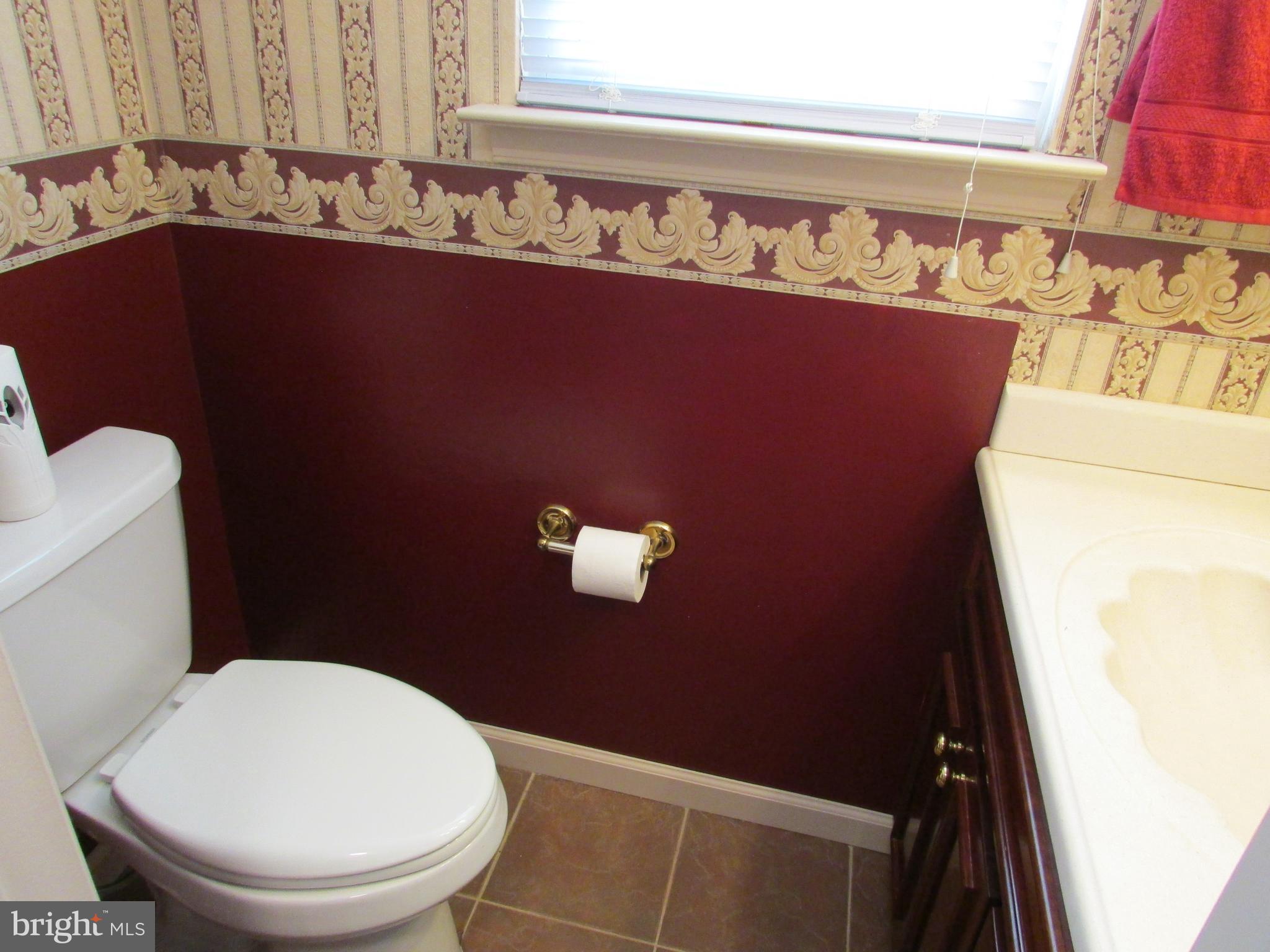 VILLAGE GREENE - Residential