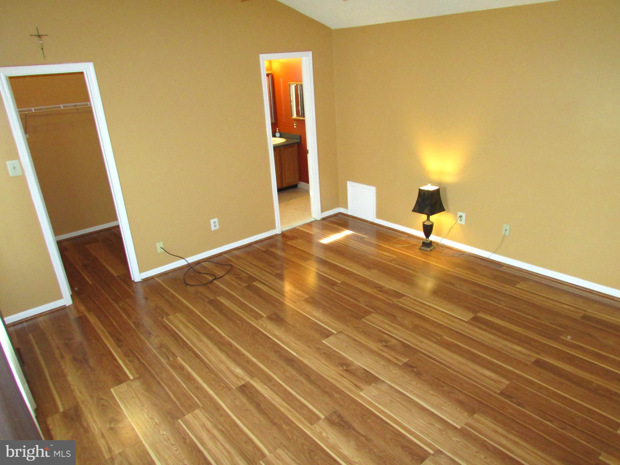 VILLAGE GREENE - Residential