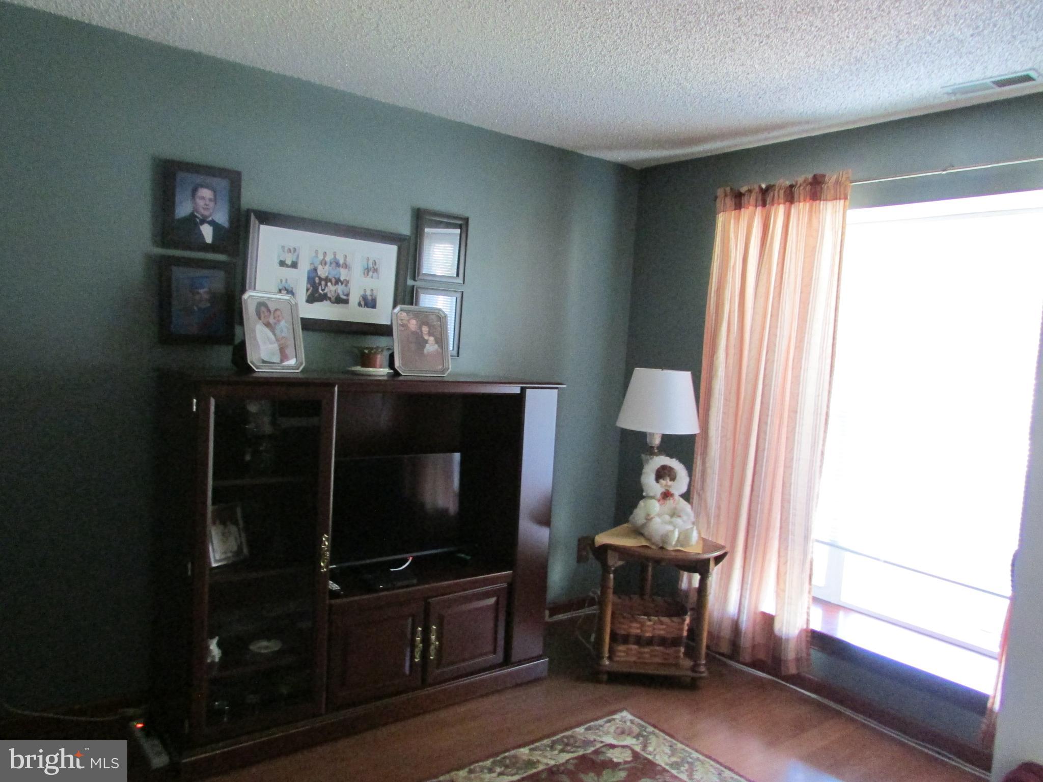 VILLAGE GREENE - Residential