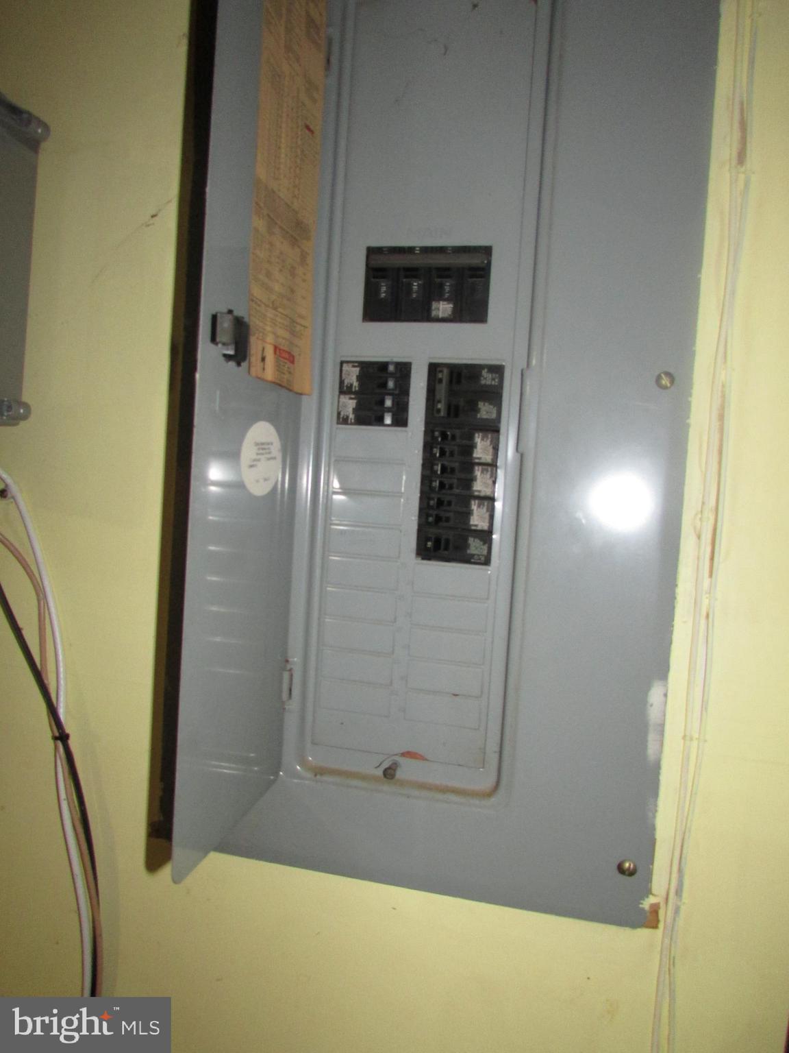 VILLAGE GREENE - Residential