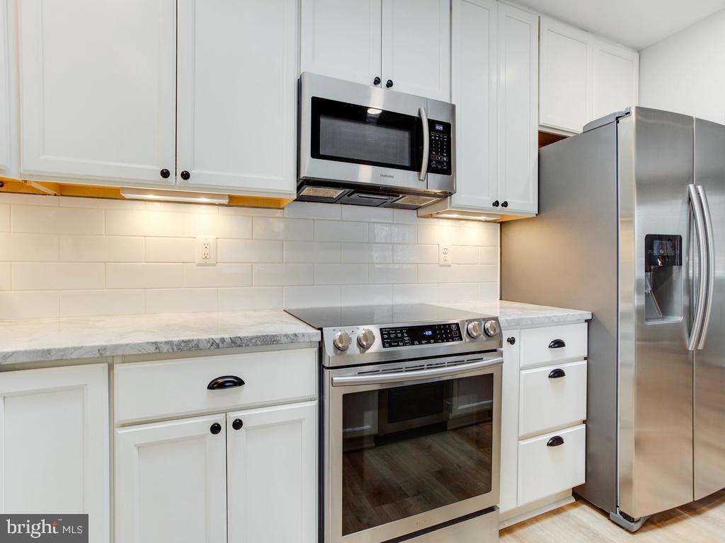 CARROLLTON MANOR - Residential