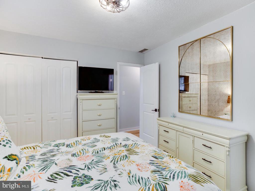 CARROLLTON MANOR - Residential