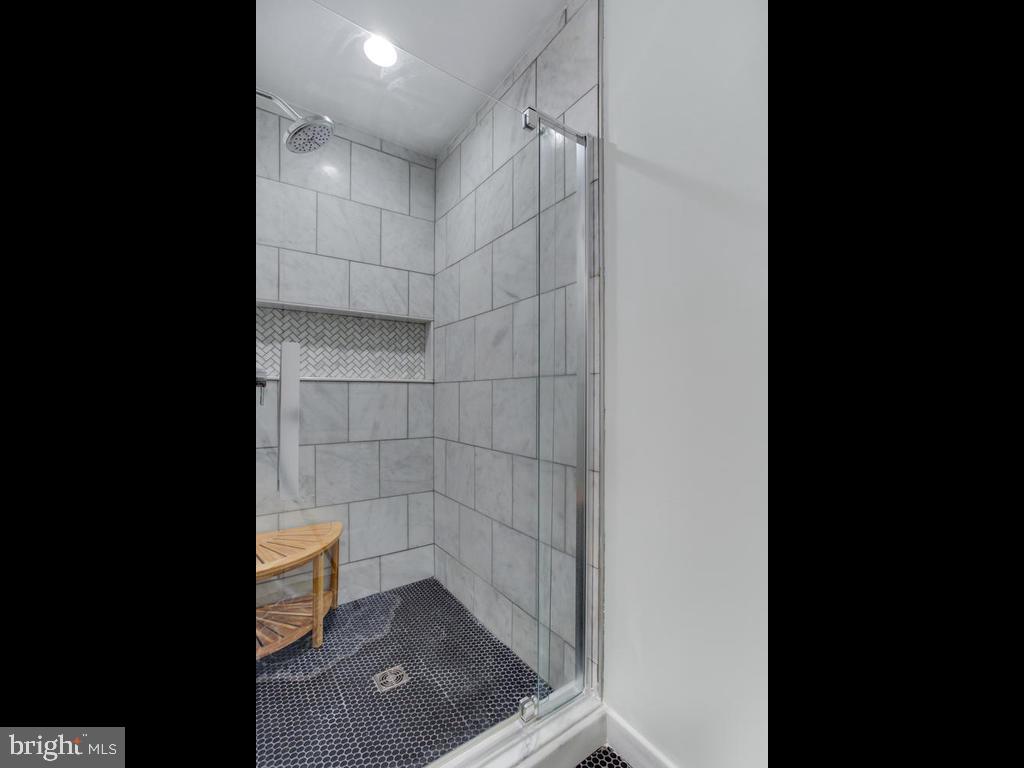 CARROLLTON MANOR - Residential