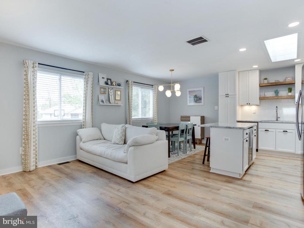 CARROLLTON MANOR - Residential