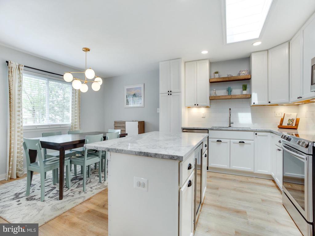 CARROLLTON MANOR - Residential