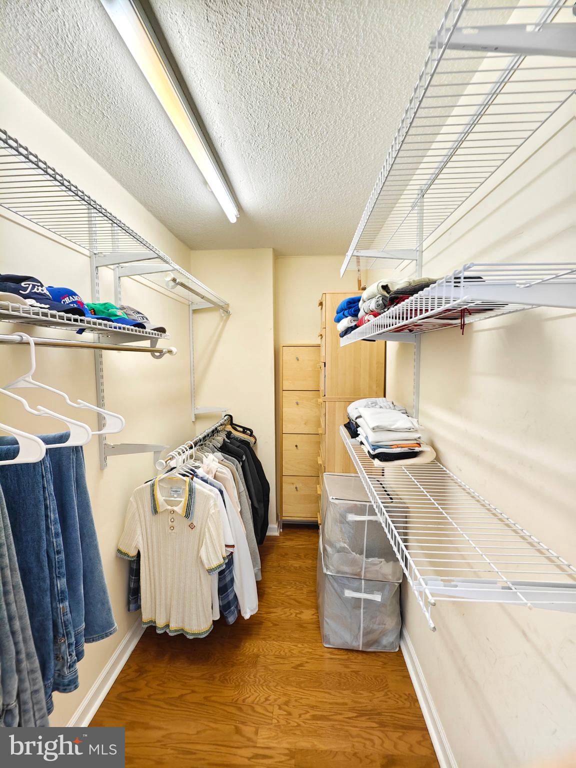 GREEN HILL - Residential Lease