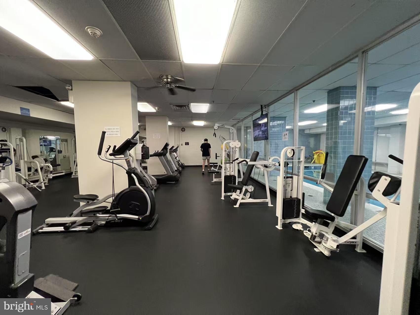 GREEN HILL - Residential Lease