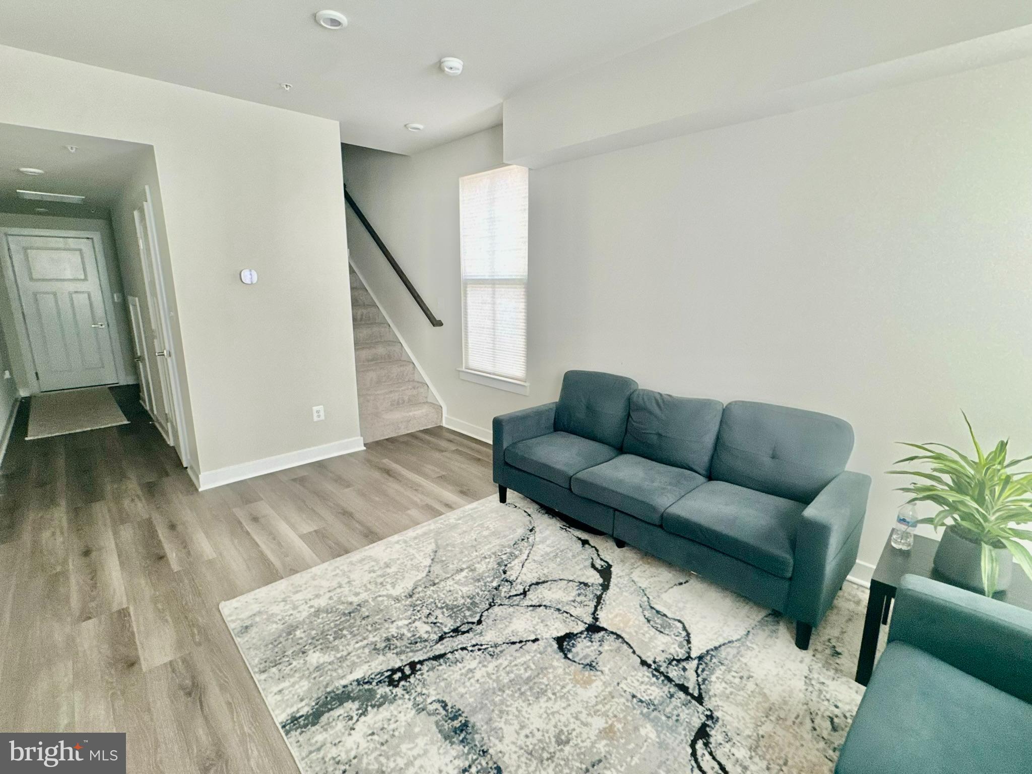 ARCOLA TOWN CENTER - Residential