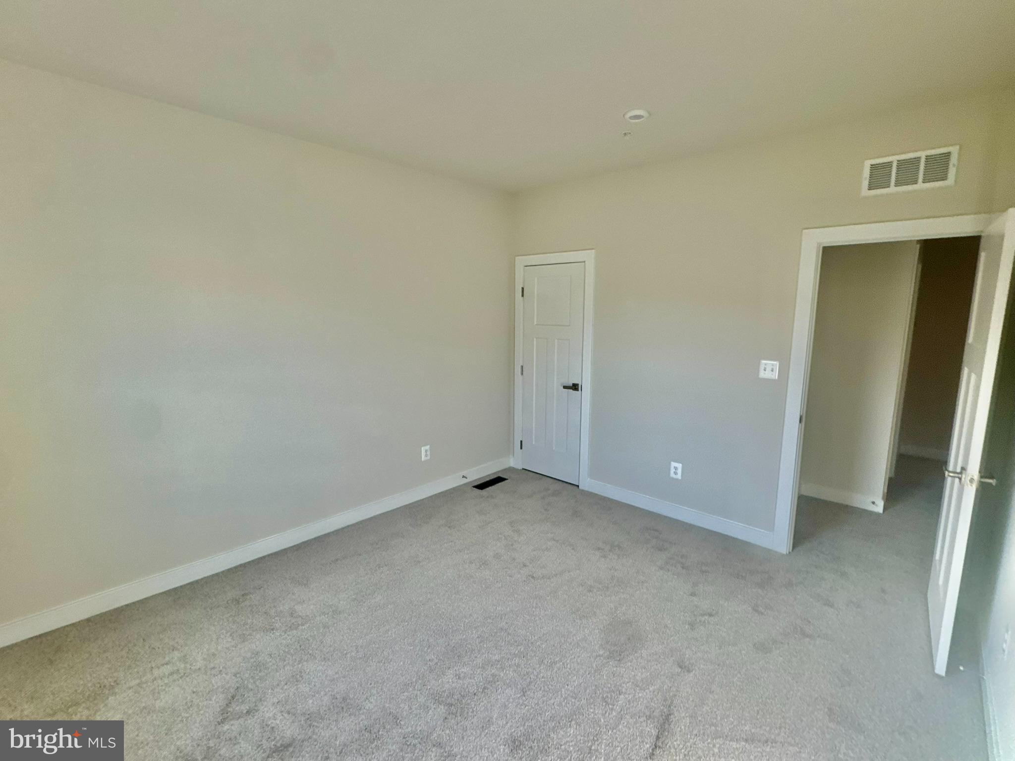 ARCOLA TOWN CENTER - Residential