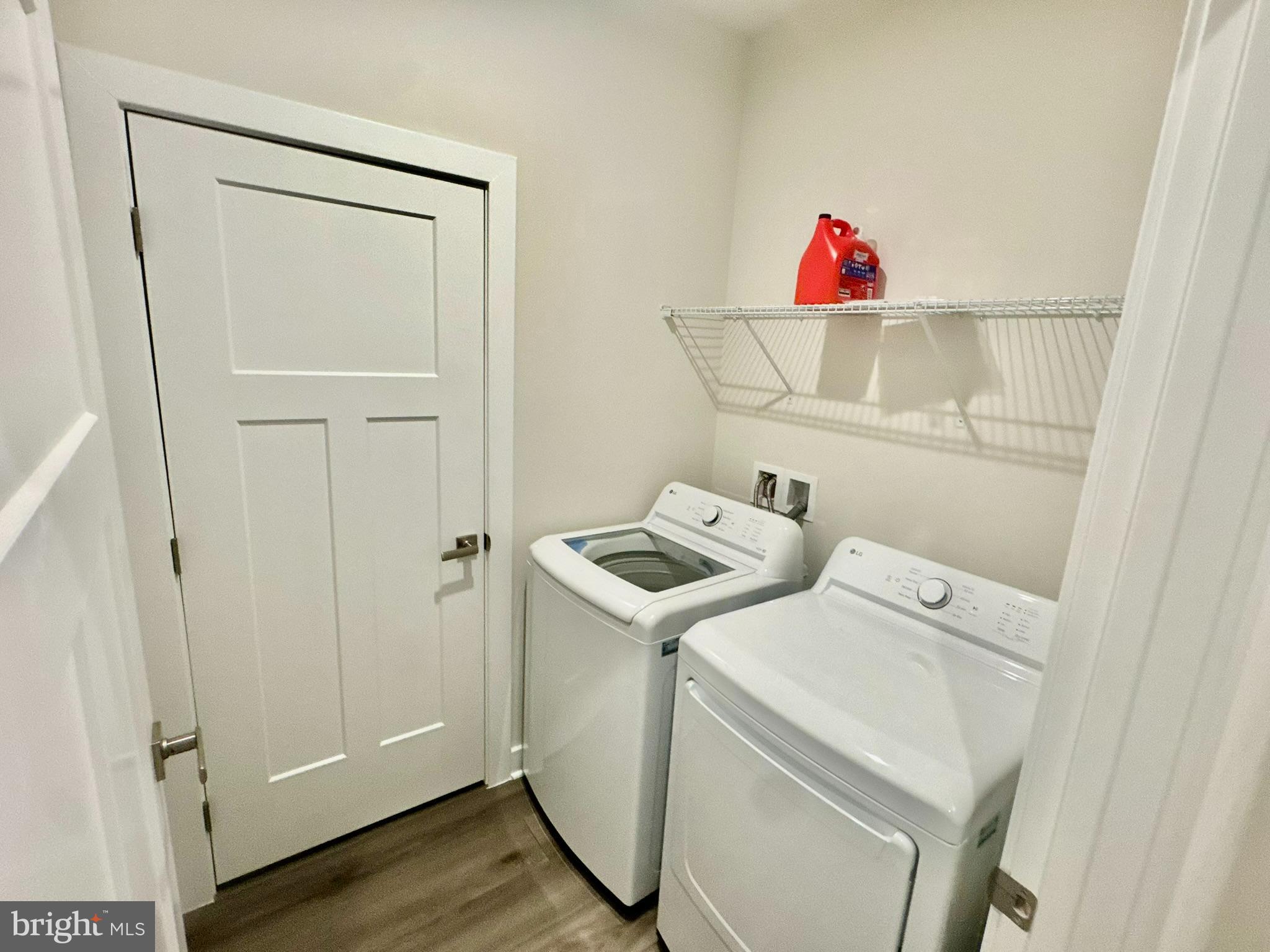 ARCOLA TOWN CENTER - Residential