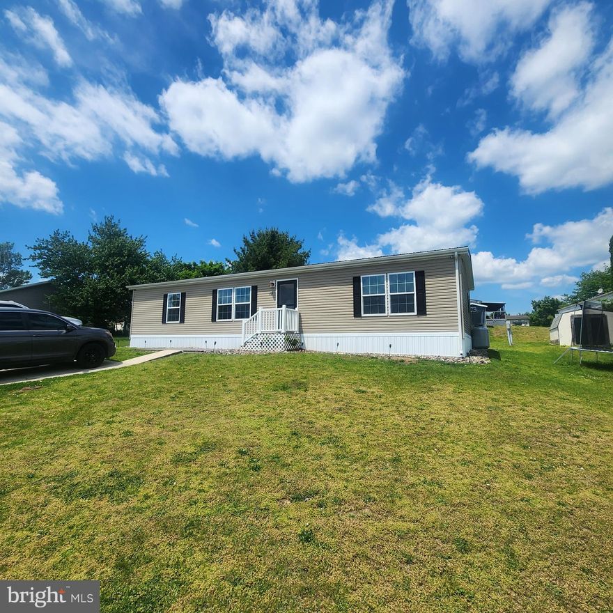 Spacious 3 bedroom, 2 bathrooms manufactured home with plenty of closet space and open layout.  Step outside to a beautiful deck with gazebo and a nice backyard with a shed.  Located in Northview Manor land lease community is located on a peaceful, scenic hillside minutes north of downtown Carlisle PA.