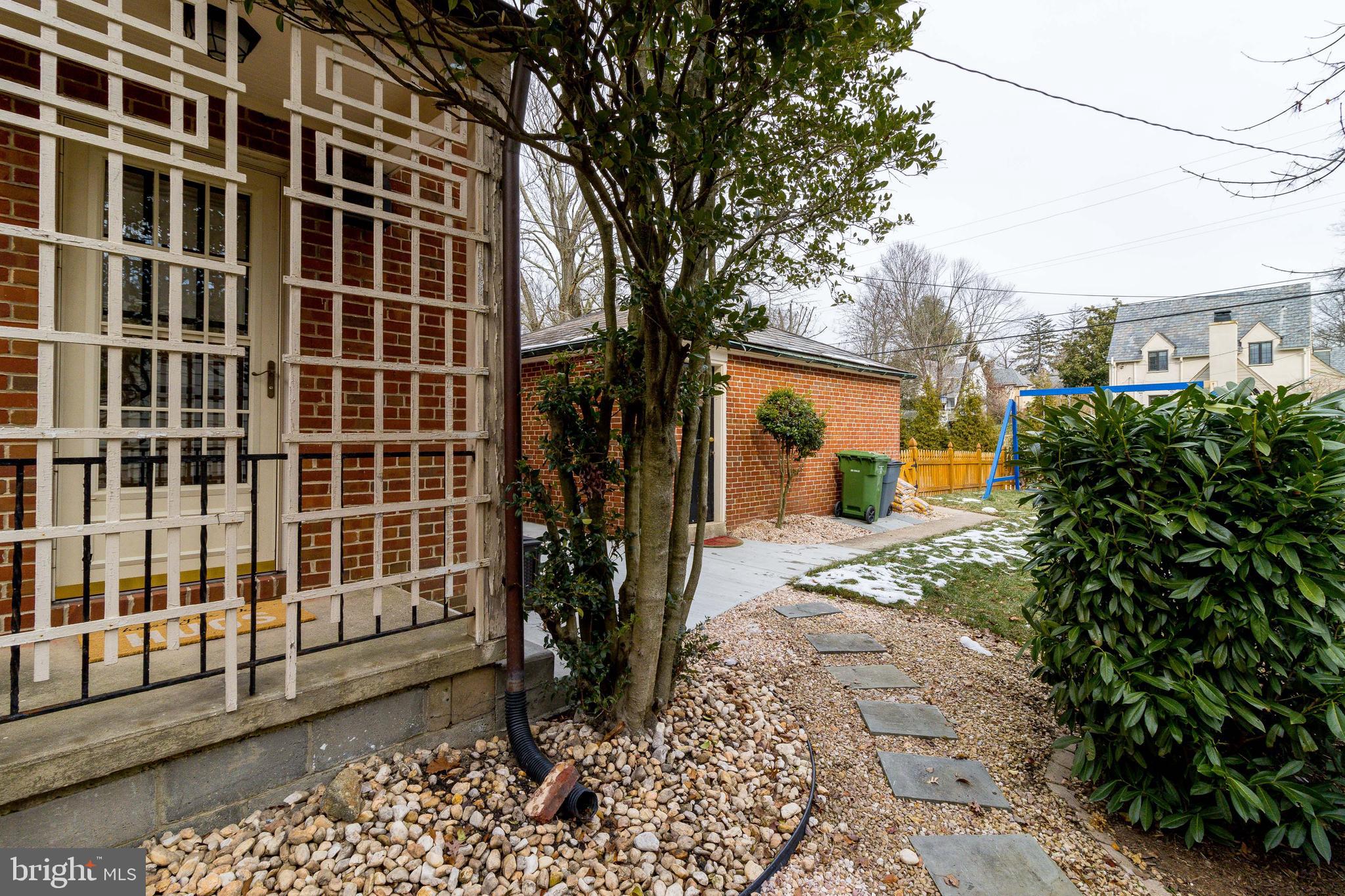 GREATER HOMELAND HISTORIC DISTRICT - Residential