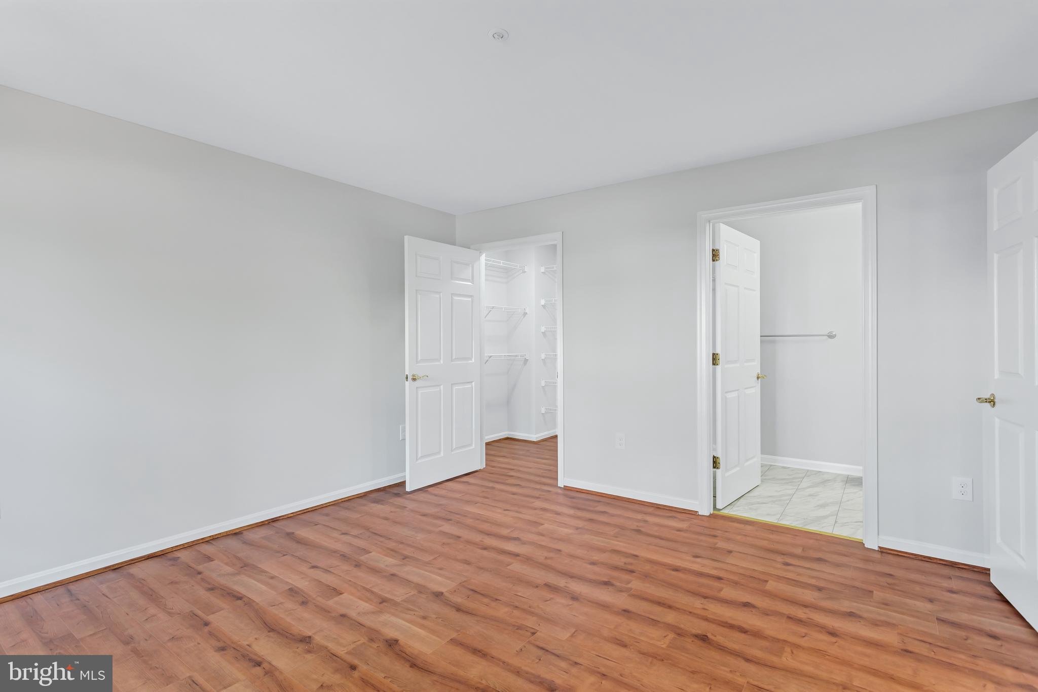 LAKETREE - Residential