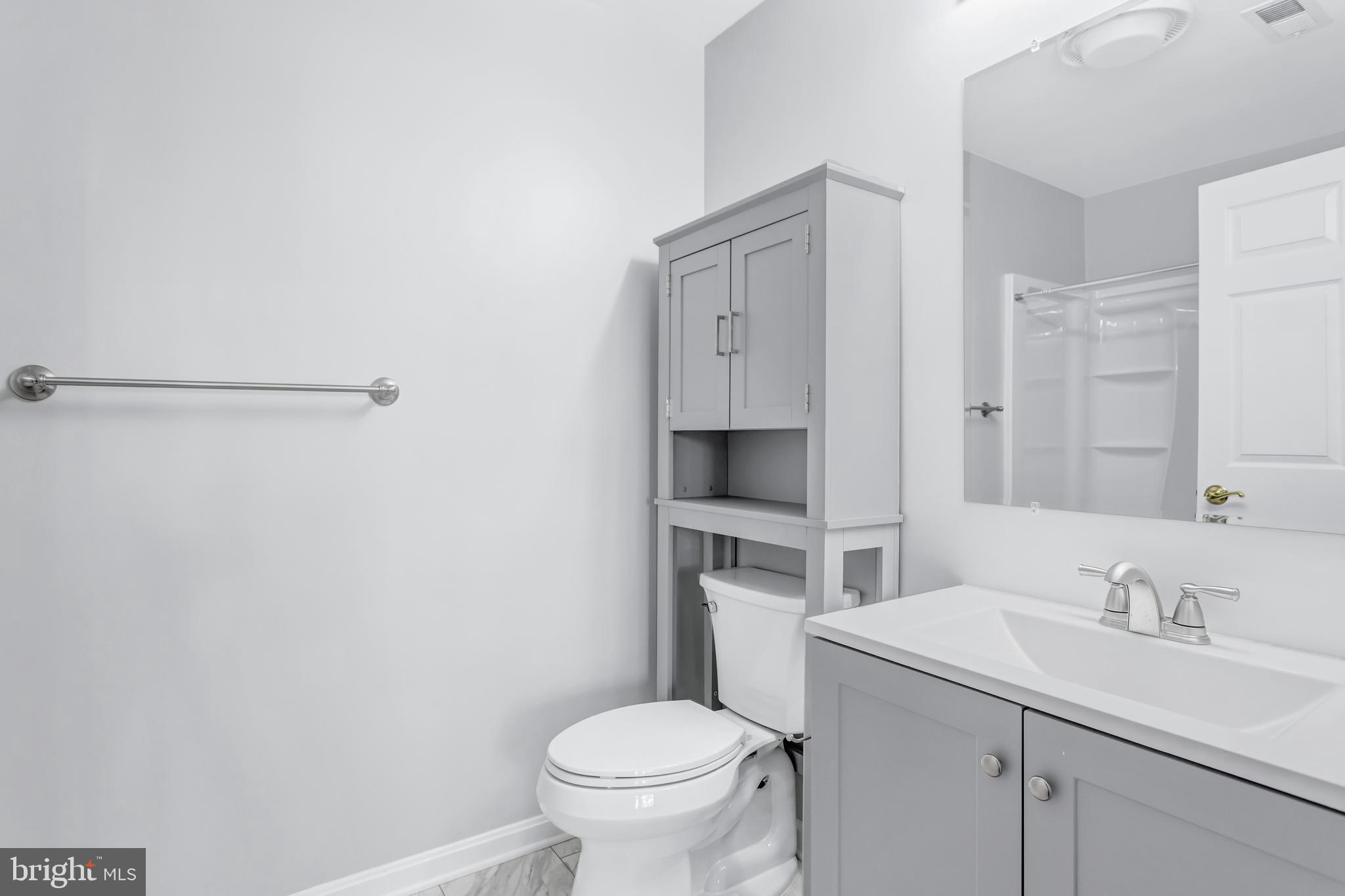 LAKETREE - Residential