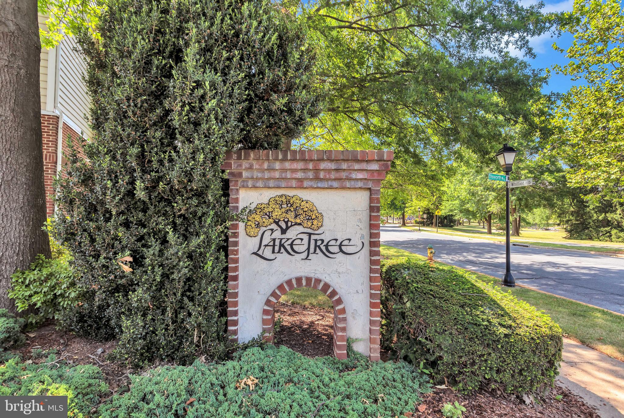 LAKETREE - Residential