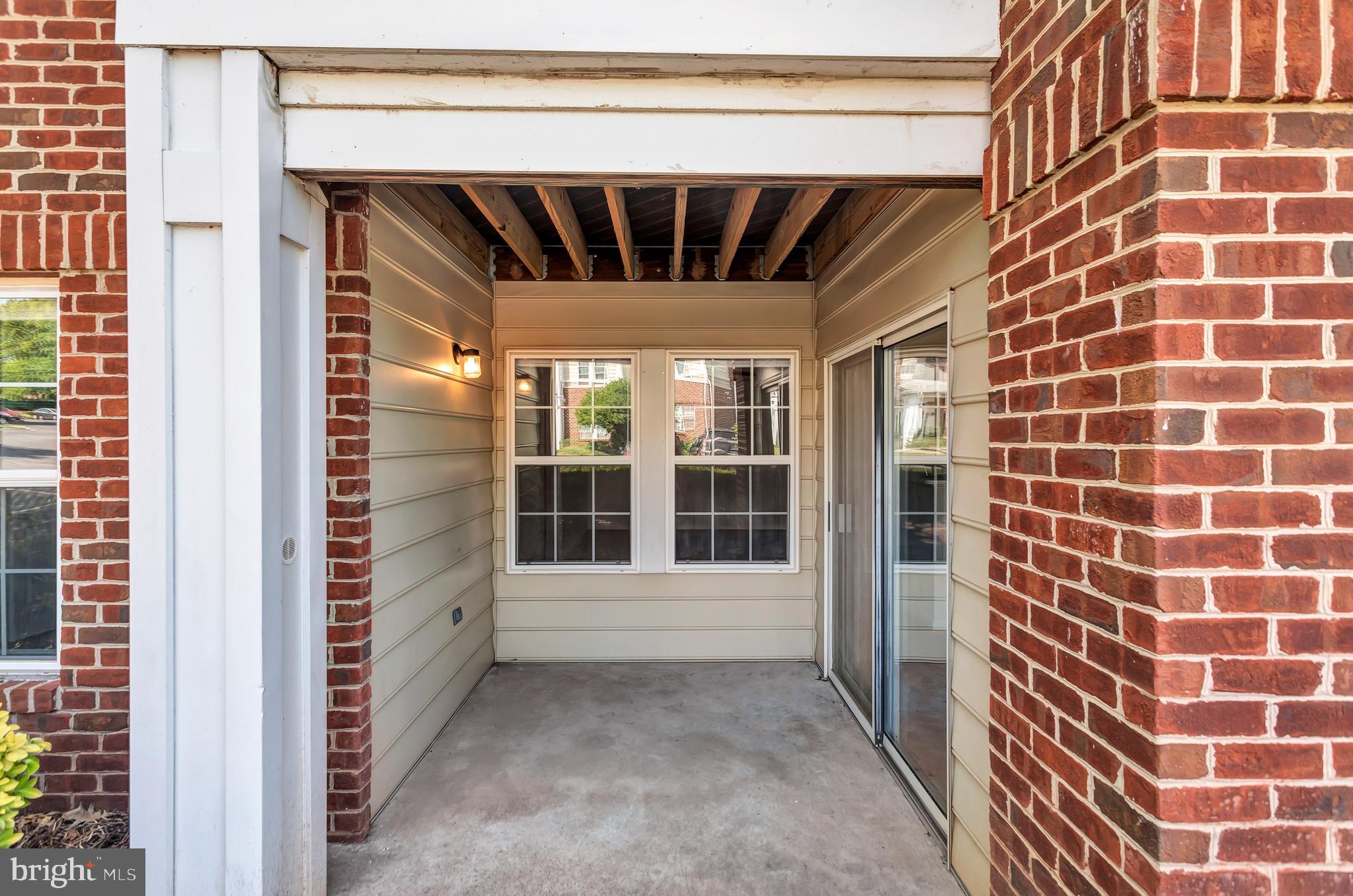 LAKETREE - Residential