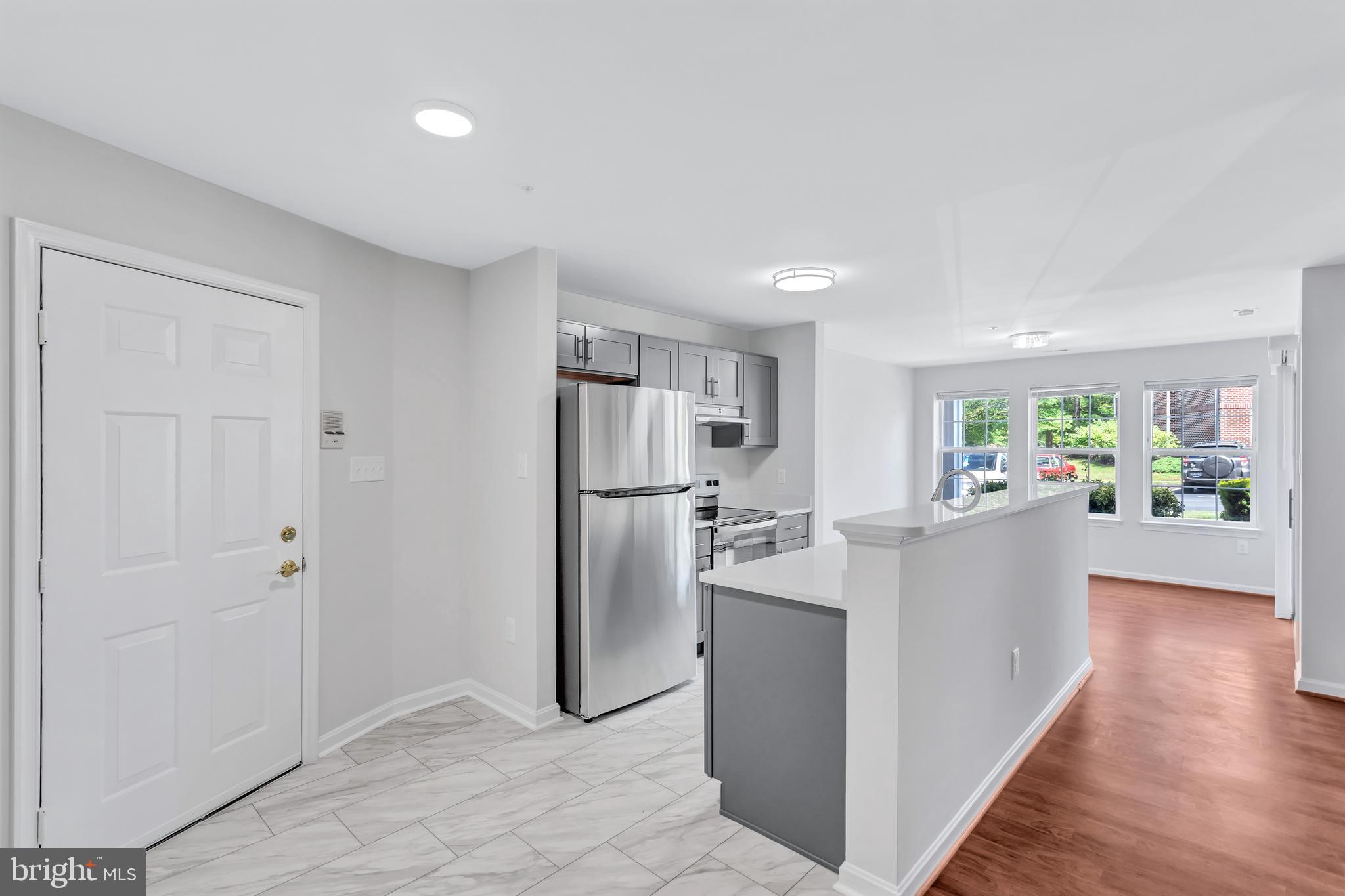 LAKETREE - Residential