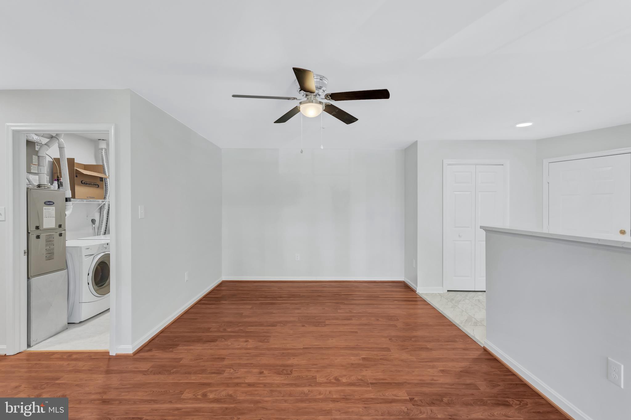 LAKETREE - Residential