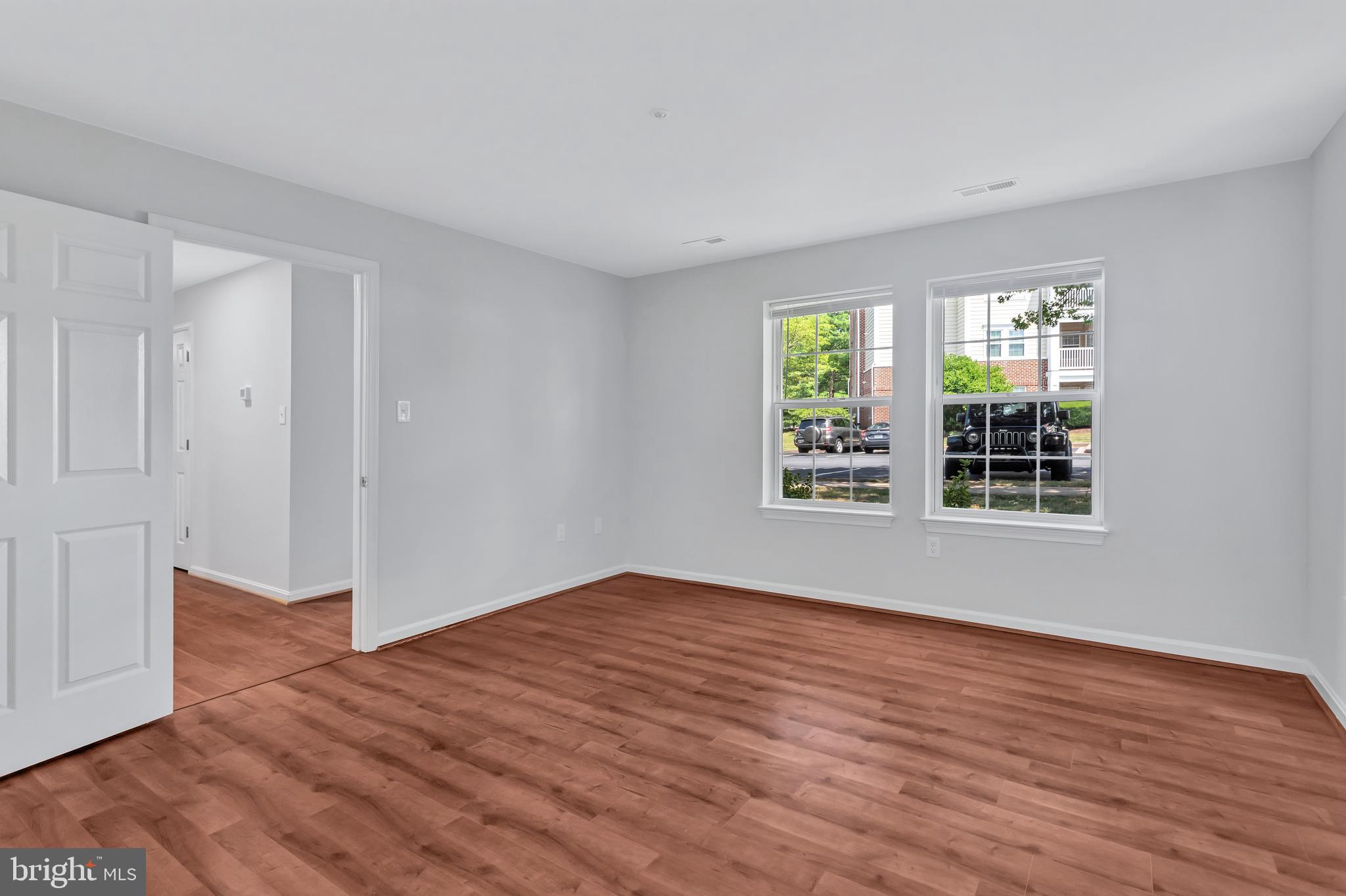 LAKETREE - Residential